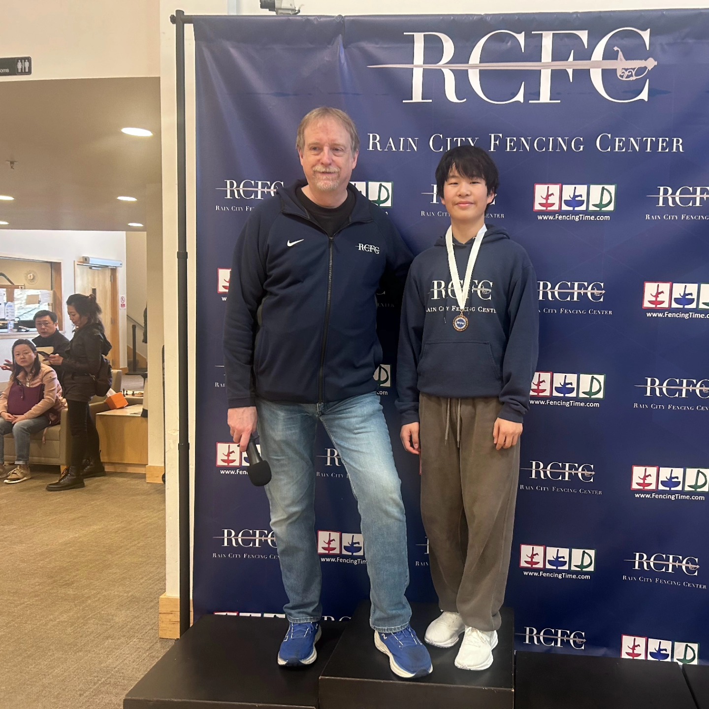 Rain City Fencing Center | Bellevue WA