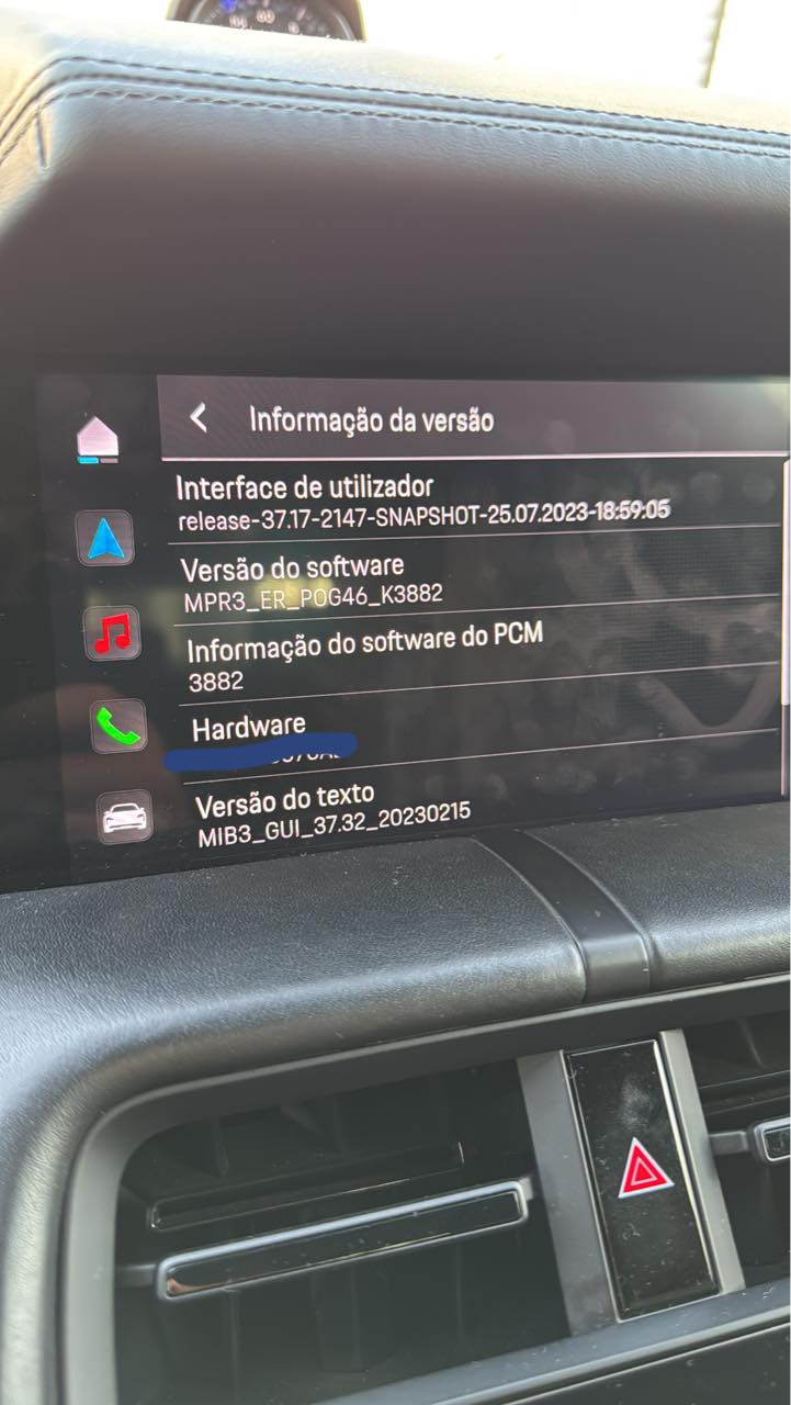 What's the latest version of PCM's software for Porsche Taycan?