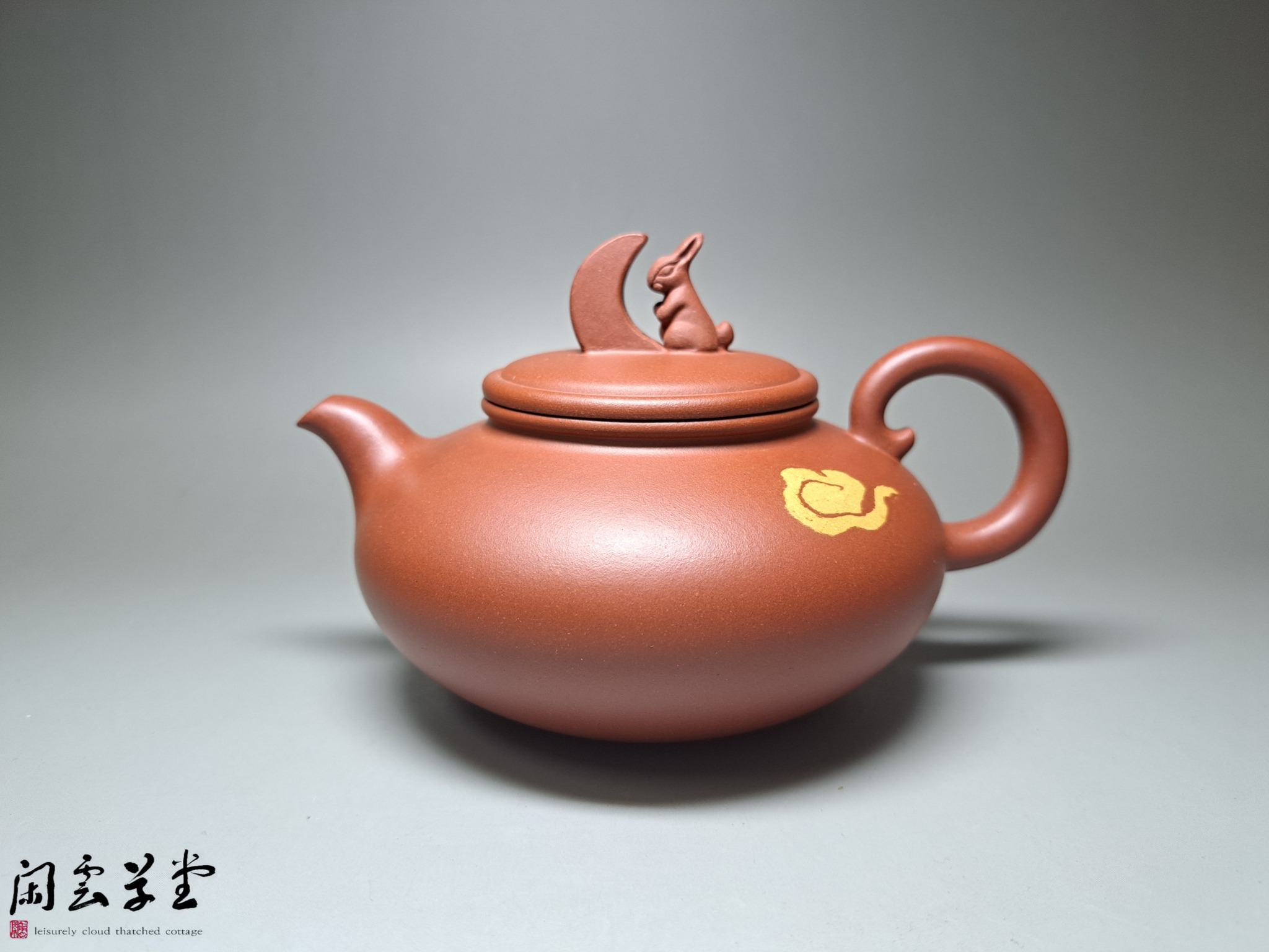五廠。錢華娣，五頭酒罈茶具組。 職稱: 中國宜興紫砂工藝五廠技工年代