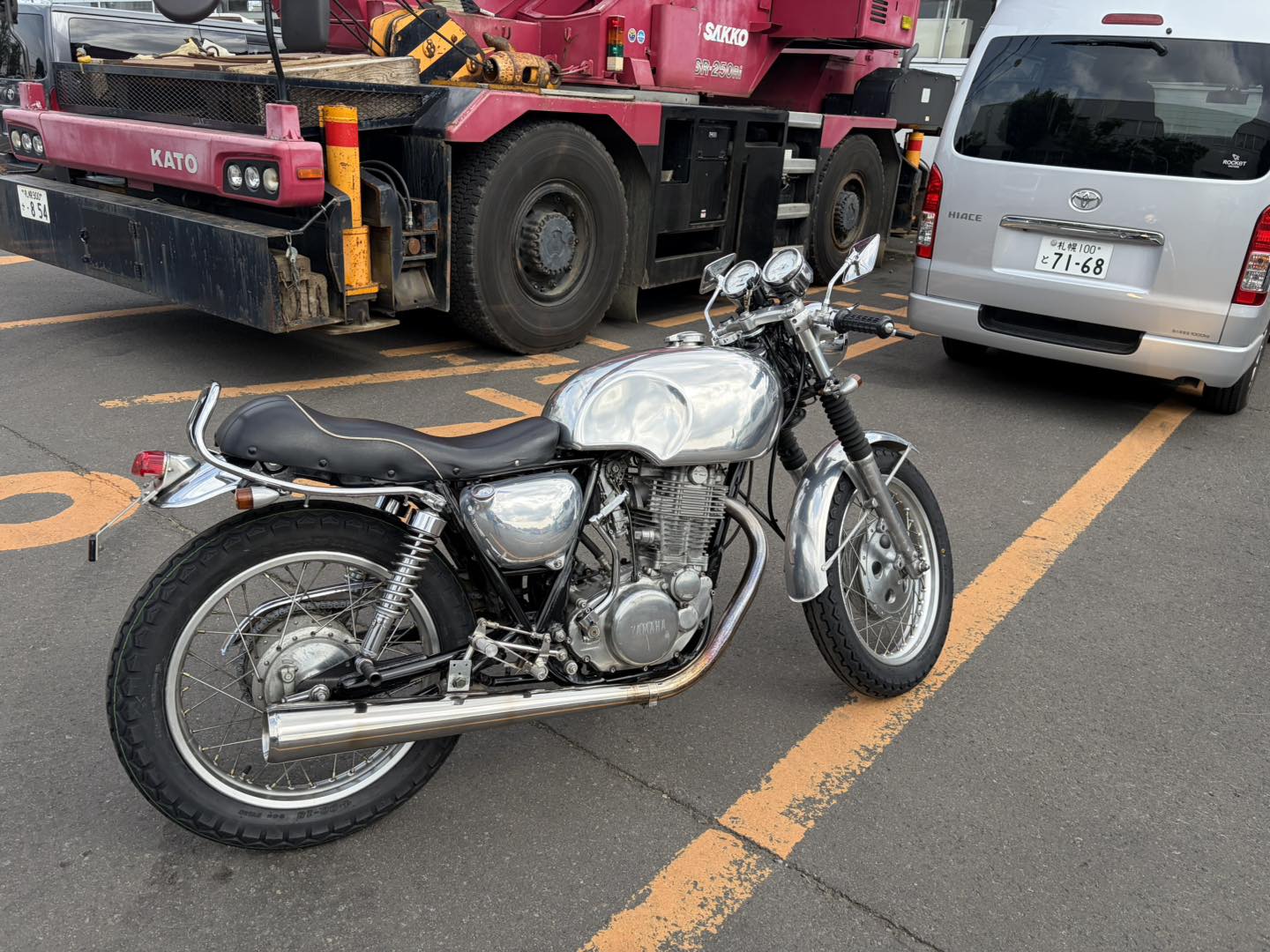 ロケットパンチ - ロケットパンチ added a new photo.