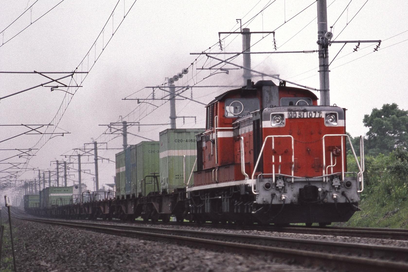DD51 1077(鷲) 千歳線島松〜北広島 1989年5月頃 当時「C62ニセコ」目的