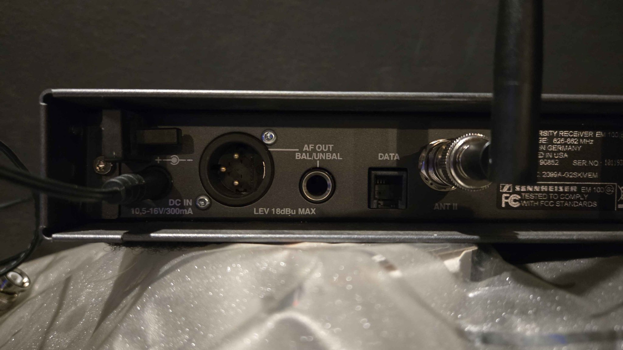 Sennheiser wireless microphone, G2 series system with E865 condenser ...