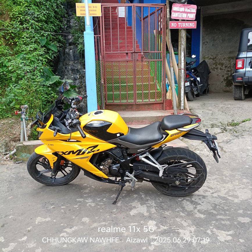 01AC 10000km kailo deuh aw. Burgman silent start Aerox monoshock