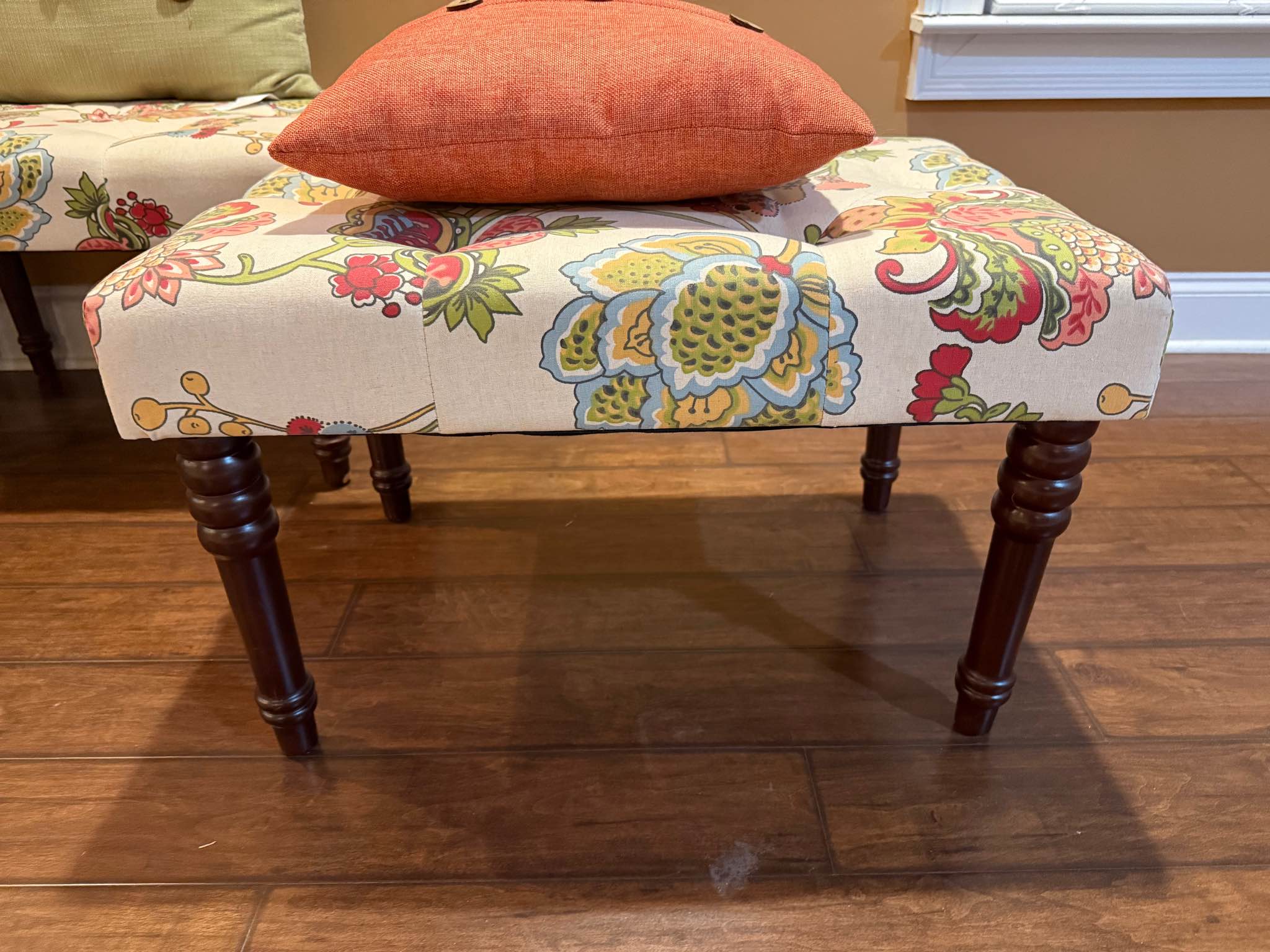 3 decorative individual benches with pillows - Sofas, Loveseats ...