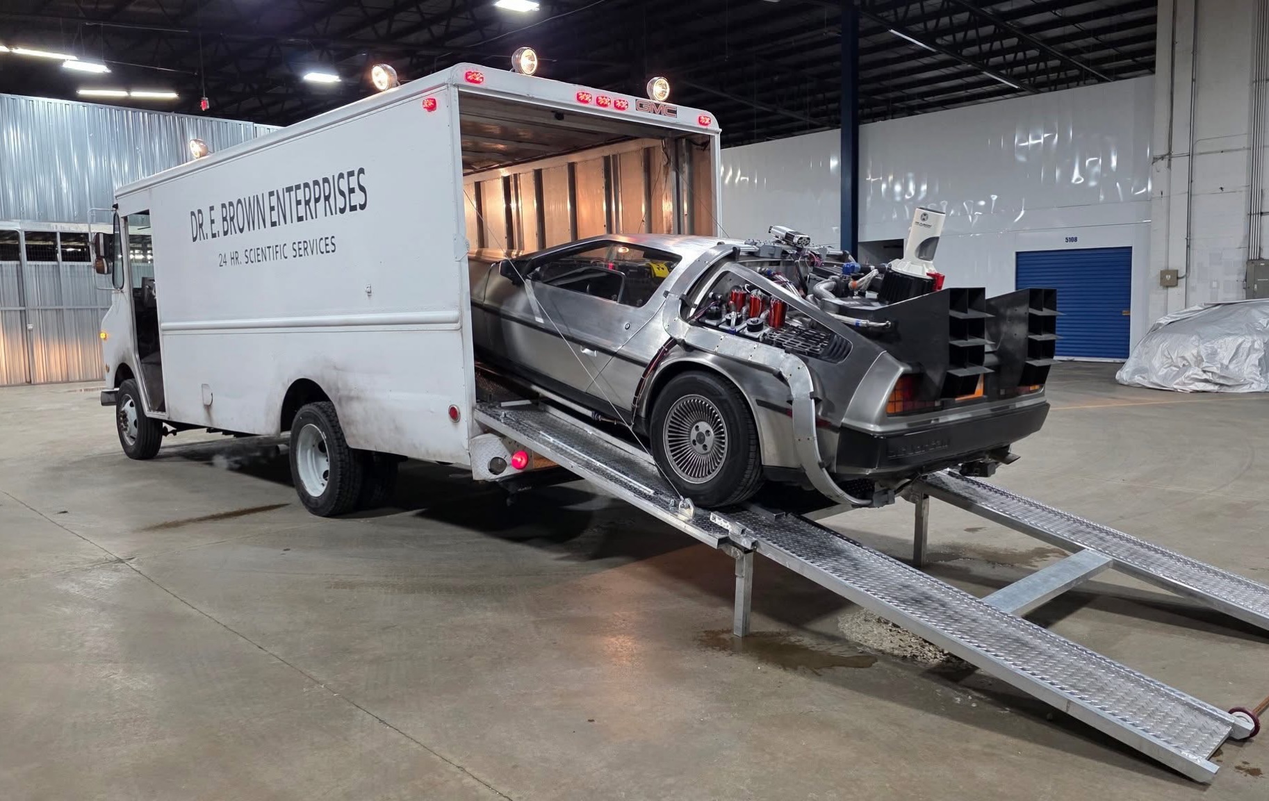 Unloading into the next adventure 😱😎 #80s #nostalgia #greatscott