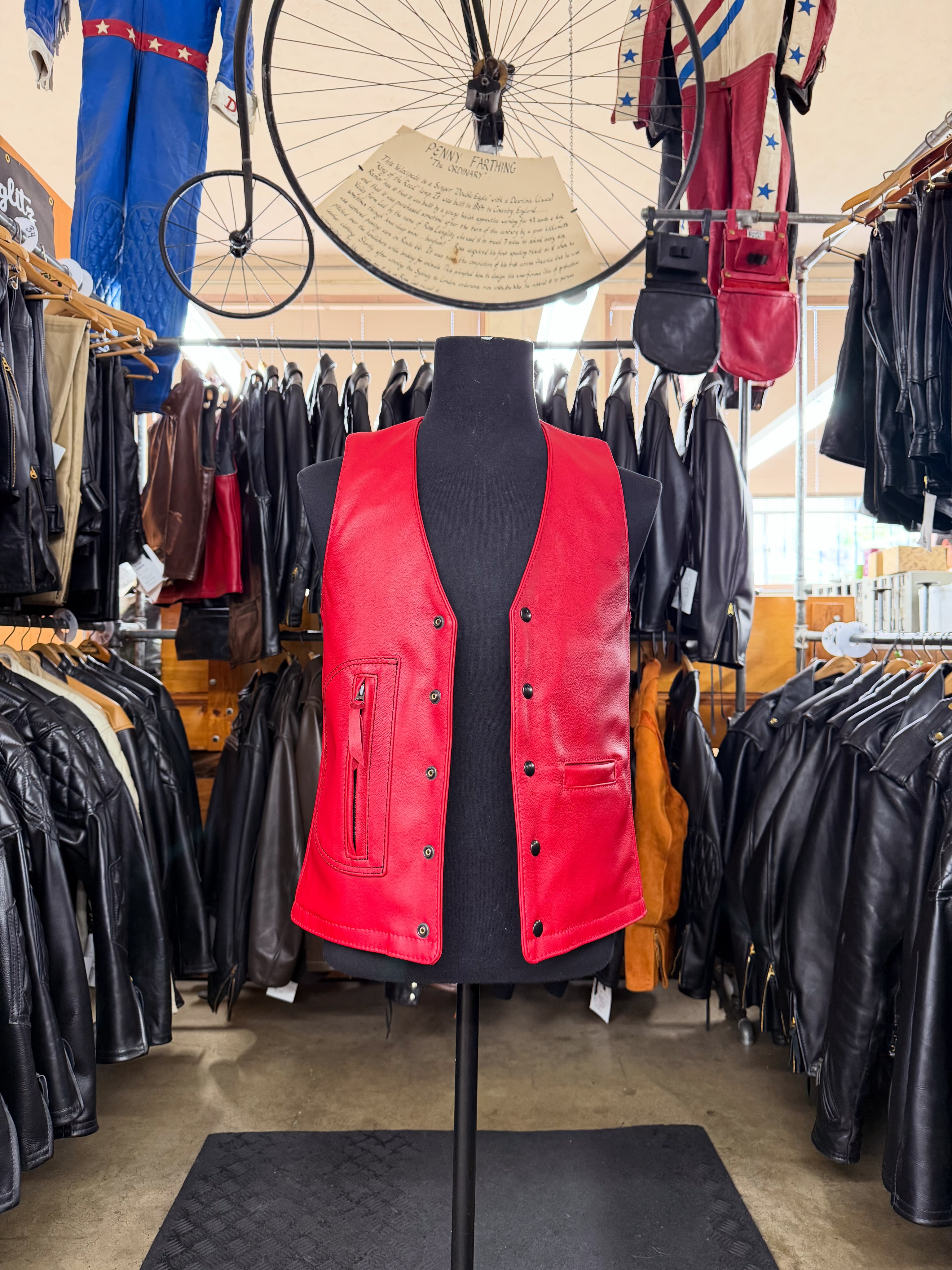 バイクウェア・装備 Langlitz Leathers Vest Langlitz Leathers Square Bottom Vest with Cargo Pockets in Black
