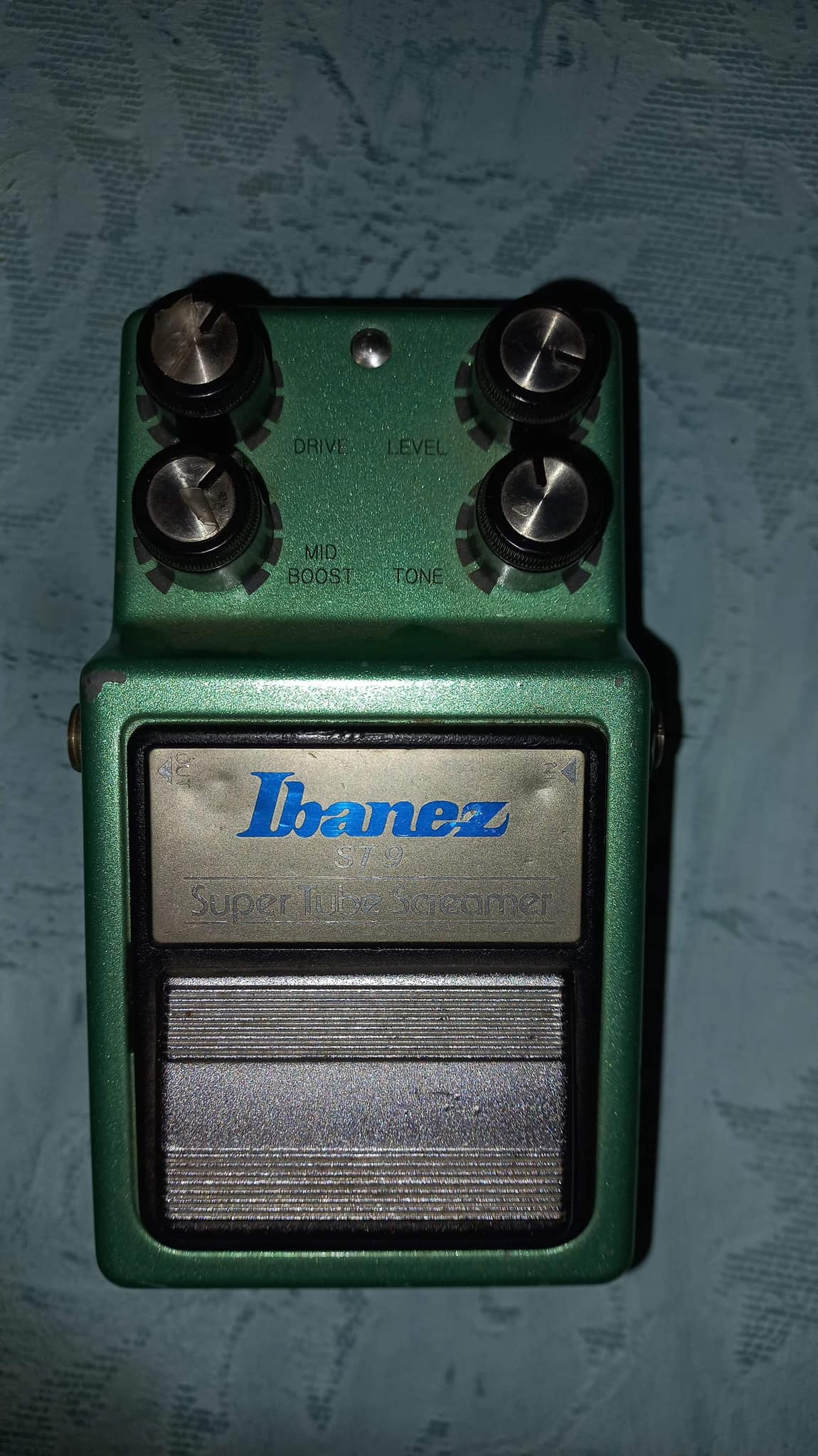 What is the age and value of an Ibanez Super Tube?