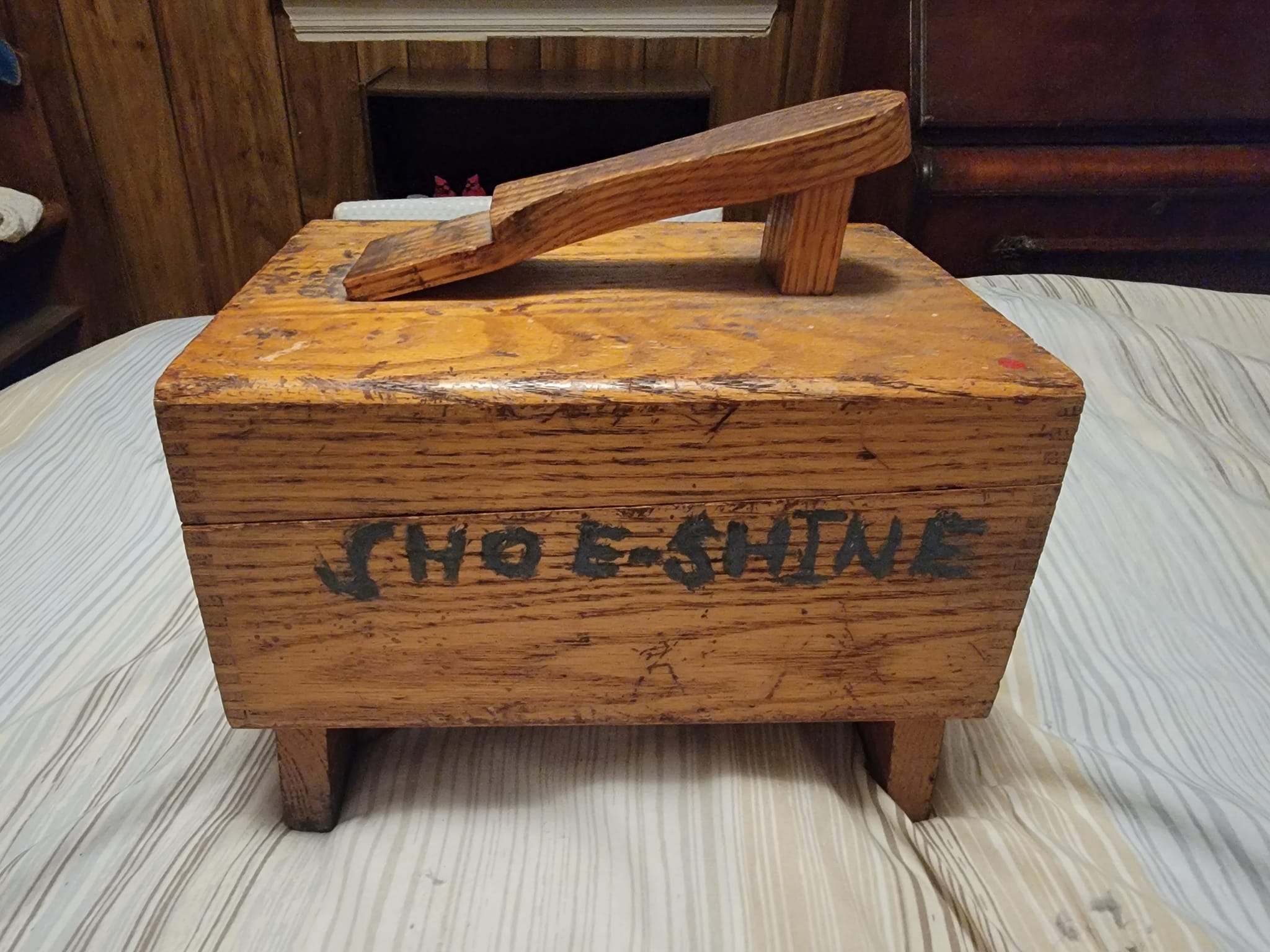 Vintage shoe shine box from 1950s/60s