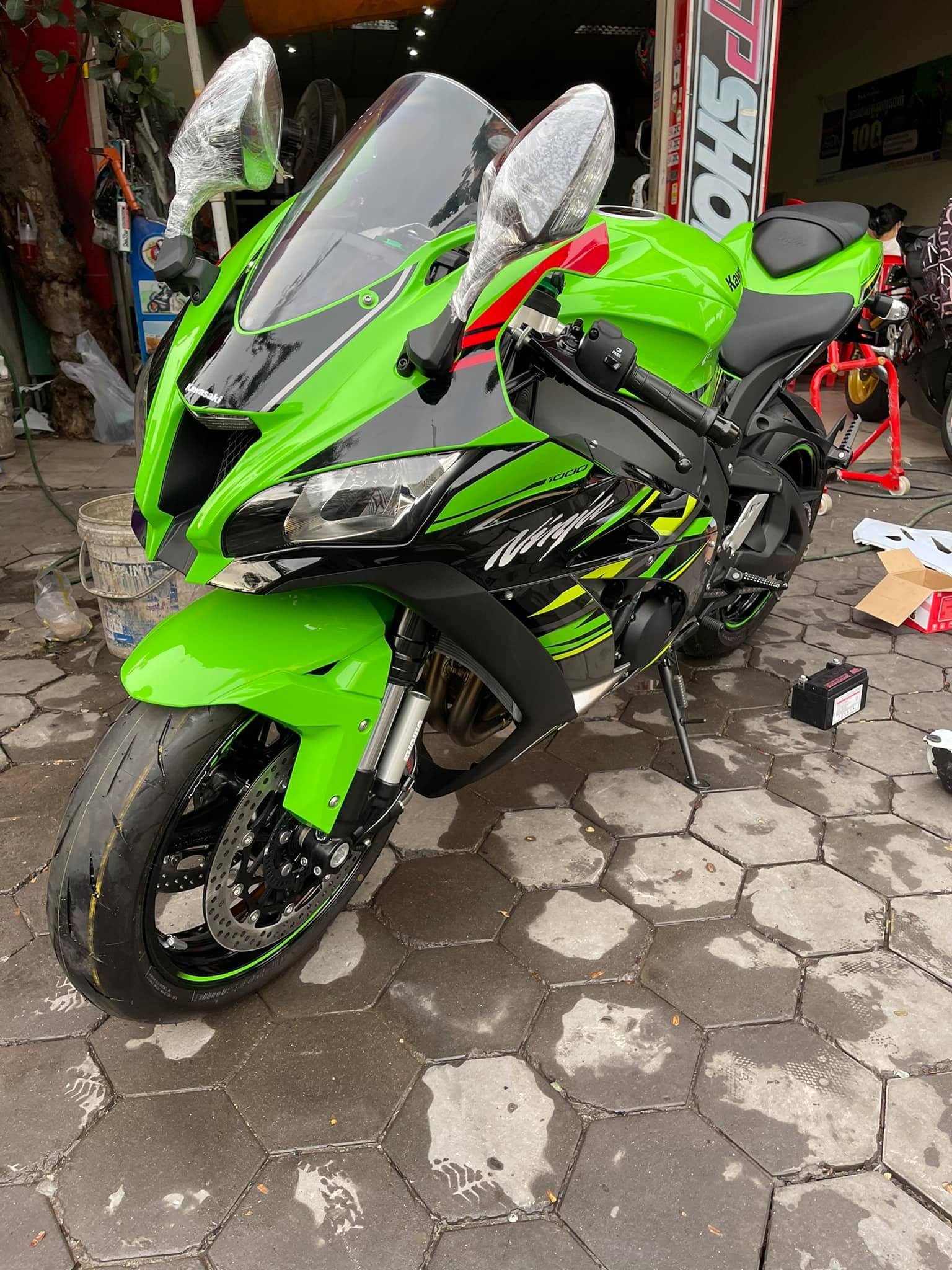 ｍ Kawasaki Zx10R 2019 new 100% for sell.