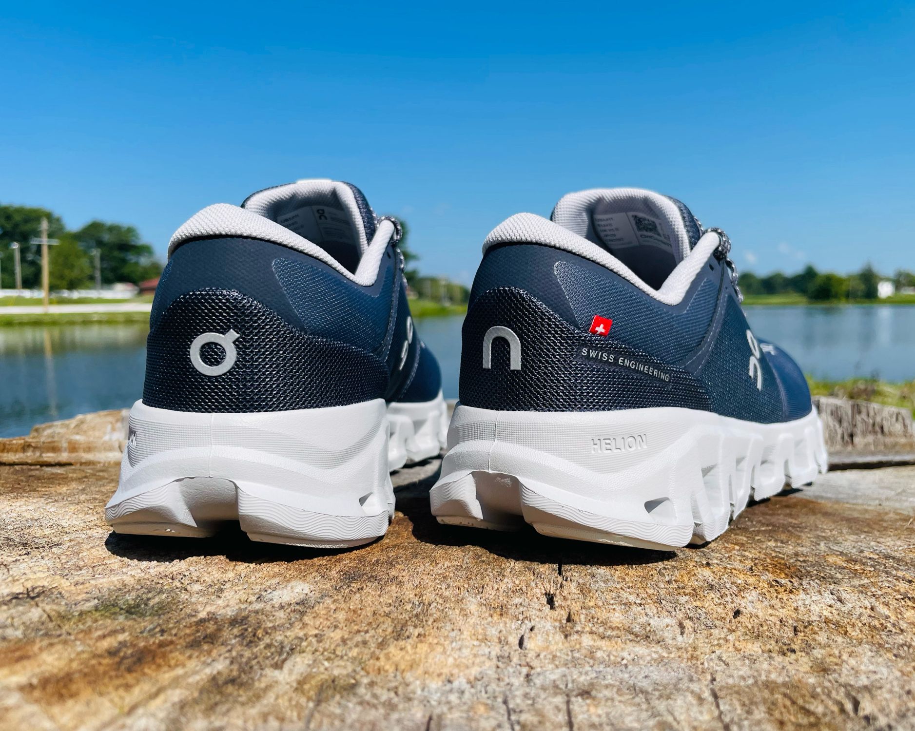 Men's Cloud X 5 now available in Navy/Glacier! 😎