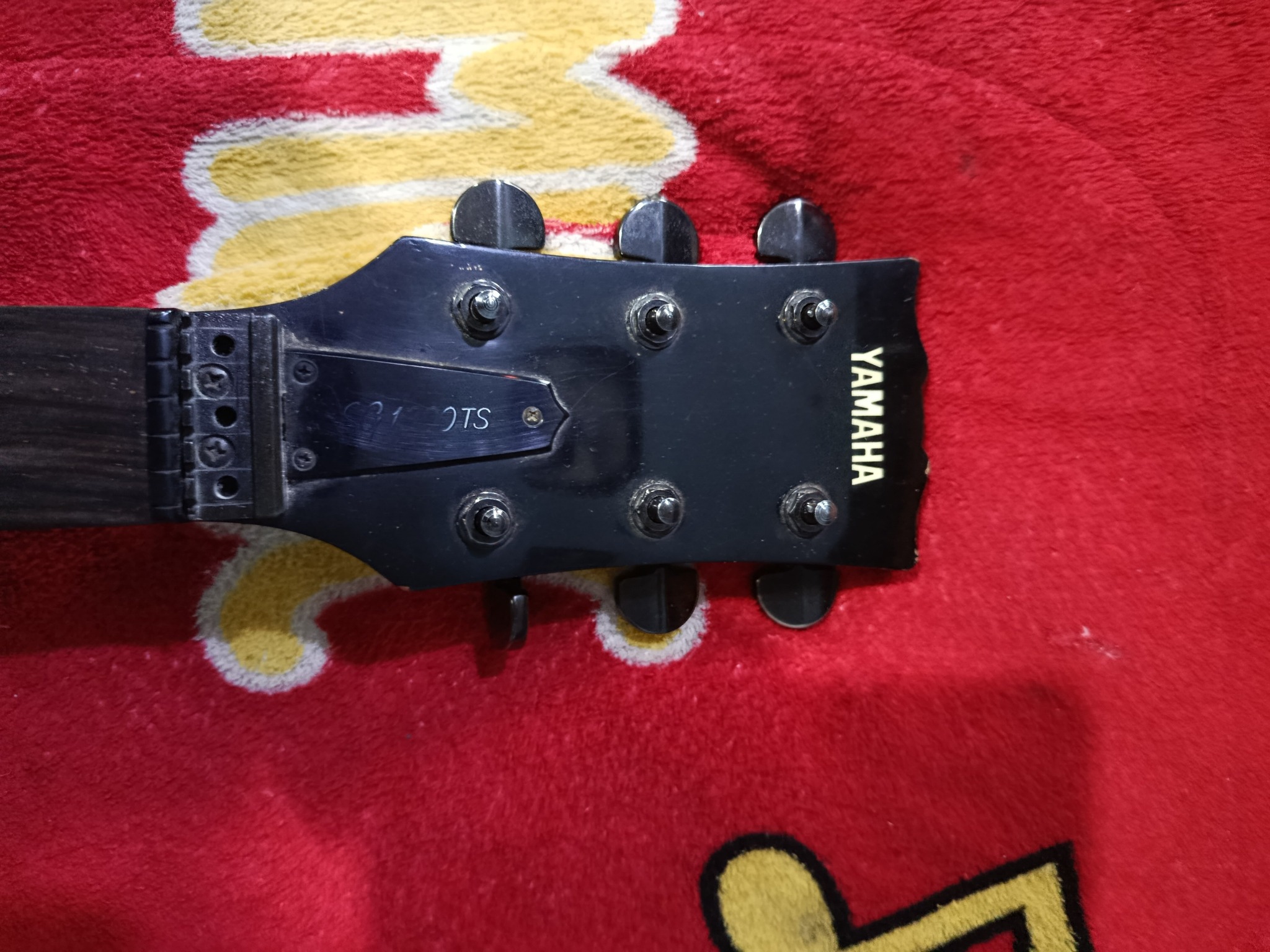 Restoring a Yamaha SG1300 TS guitar