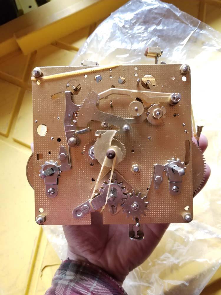 This one is a Franz Hermle 351-850 series movement, a chain-driven