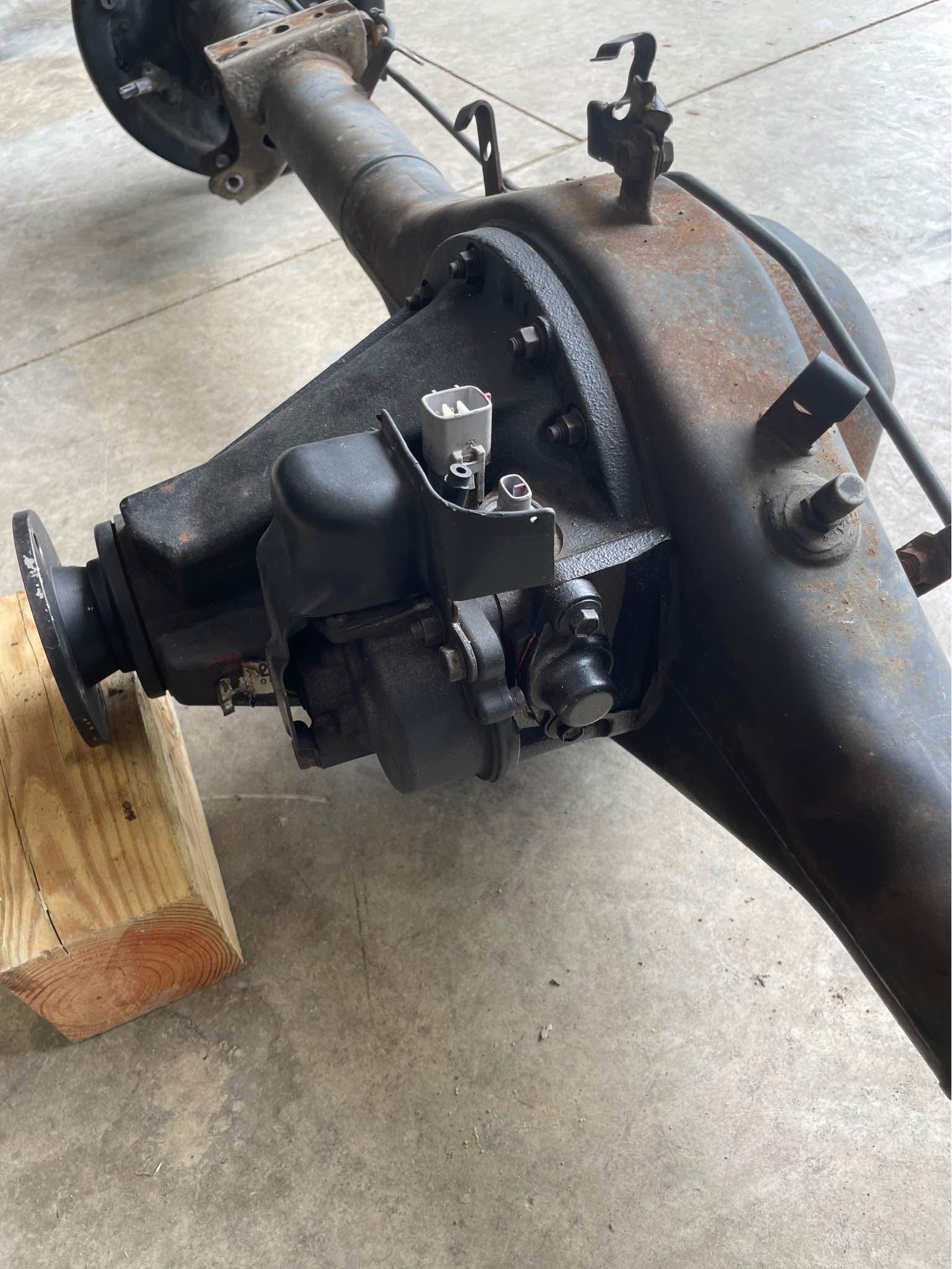 2009 Tacoma prerunner rear differential - Car Engines & Engine Parts ...