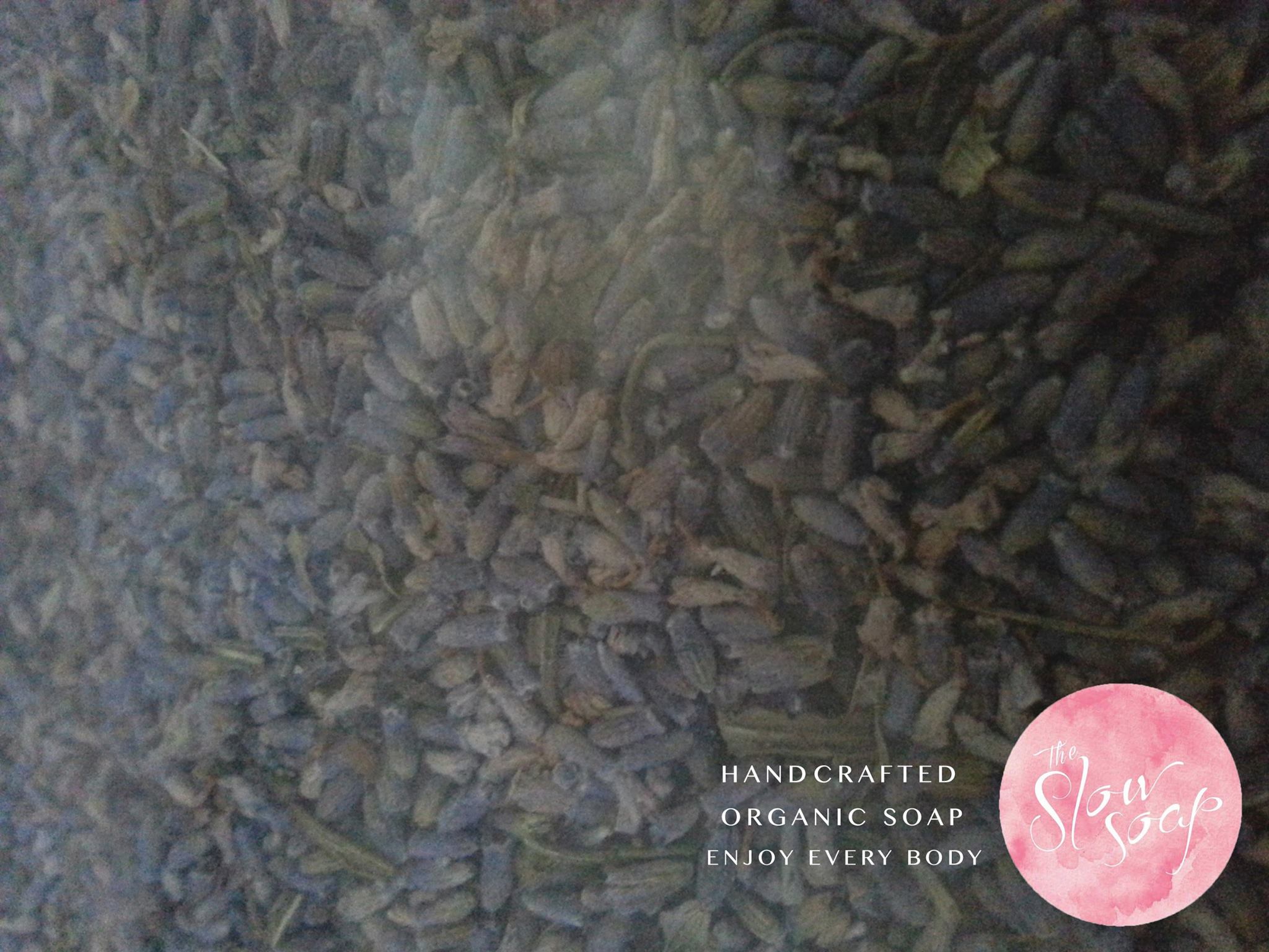 The Slow Soap - Lavender และดอกกุหลาบแห้ง กลิ่นหอมหวล... | Facebook