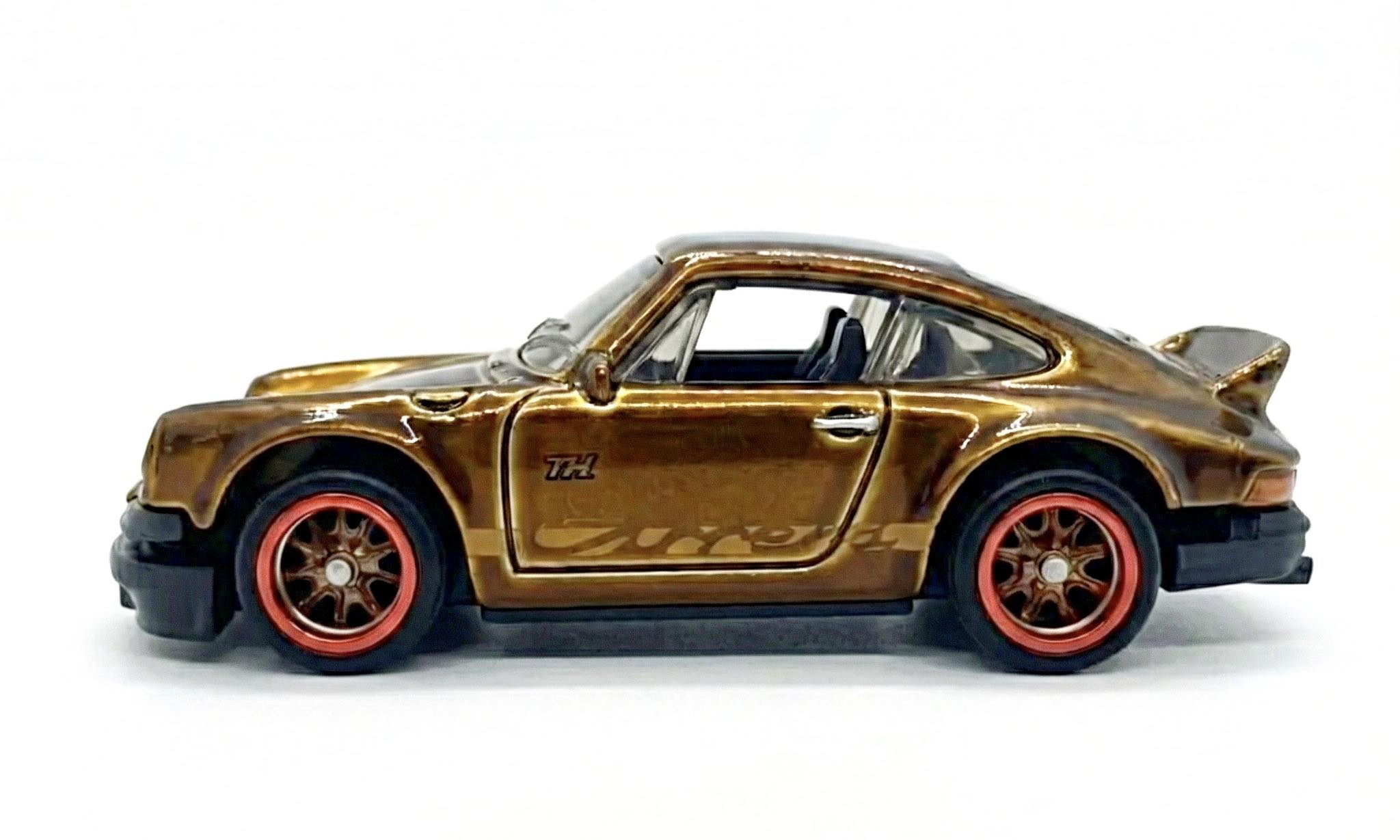 COLLECTORS… 🎨🏁 A unique fusion of art and automotive history