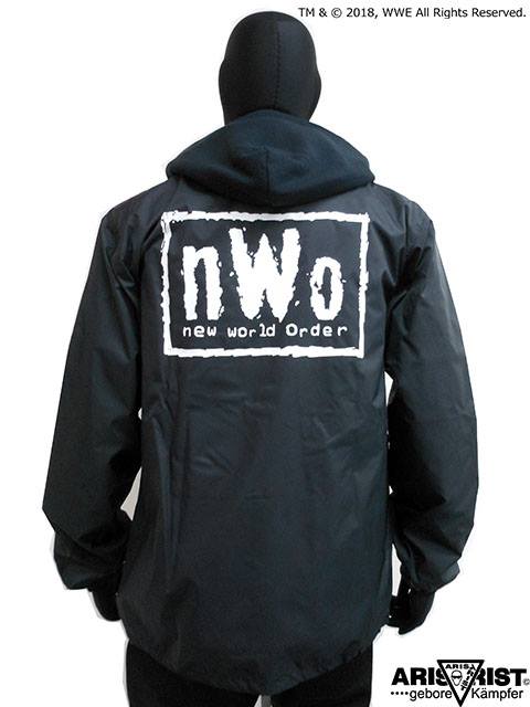 人気のnWoグッズの新作が登場！】 肌寒い日や夜間に大活躍するナイロン