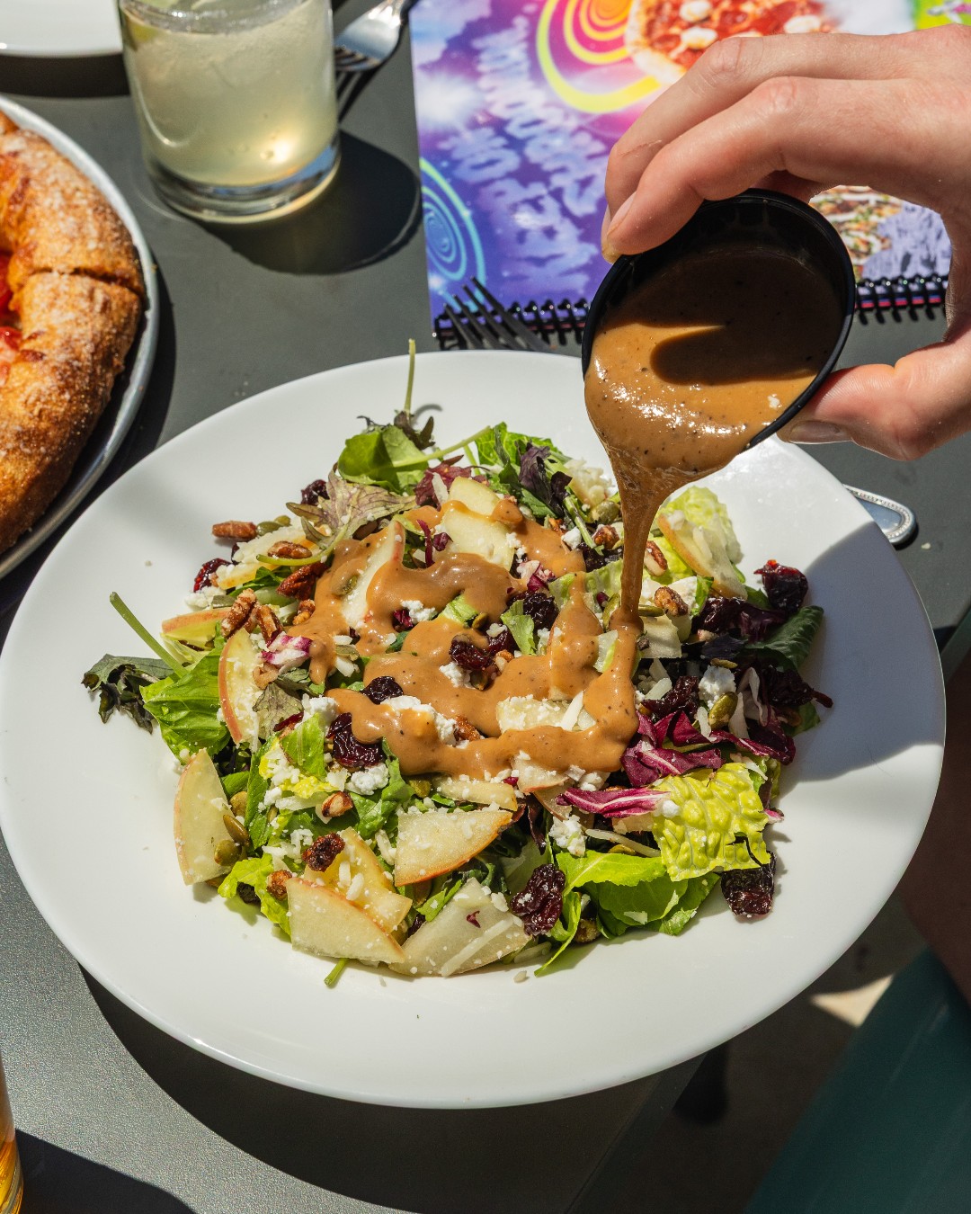 Mellow - Pizza Spotlight: Funky Q Chicken -- BBQ Chicken