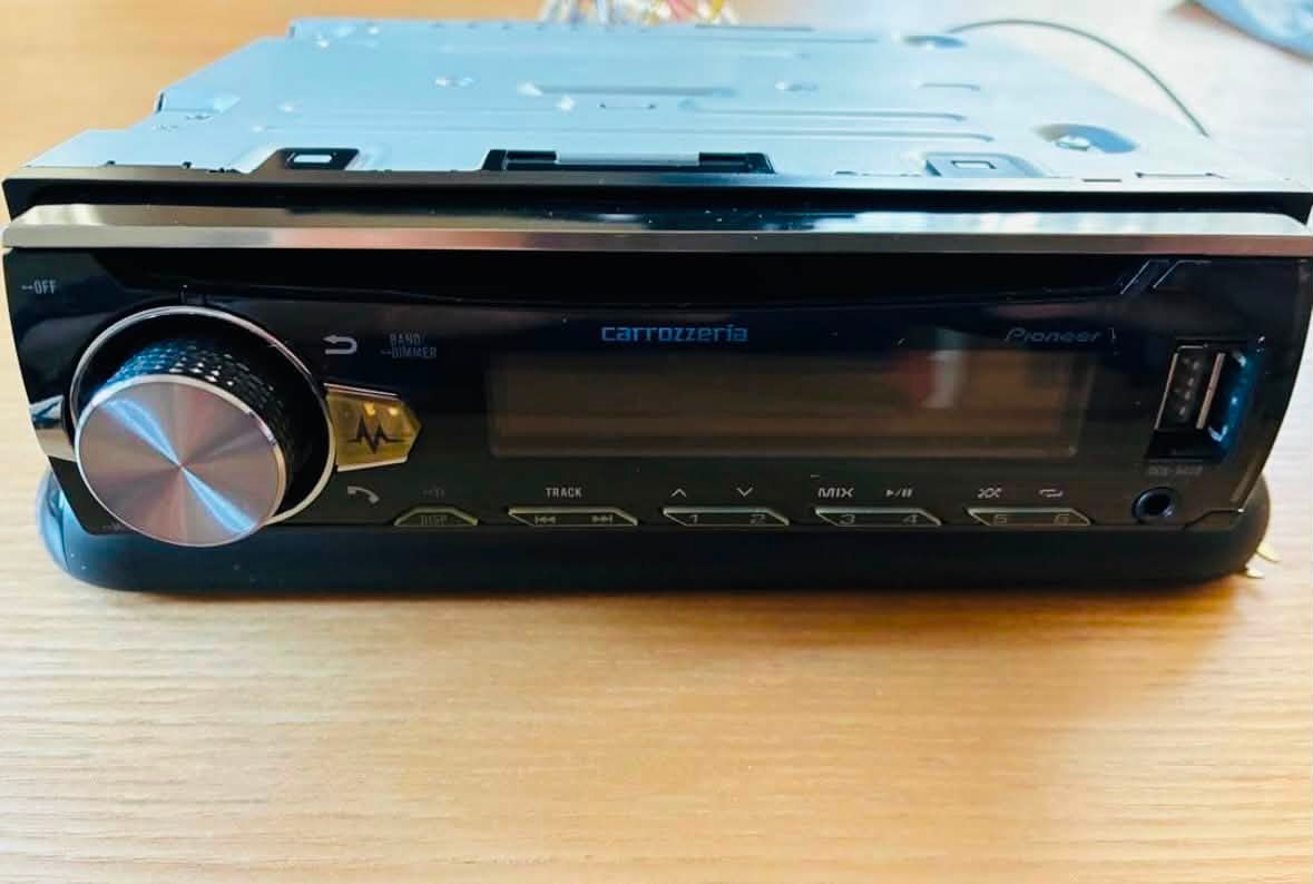 🇯🇵Japan DEH-5500 Pioneer carrozzeria BLUETOOTH .USB .CD SUB OUT