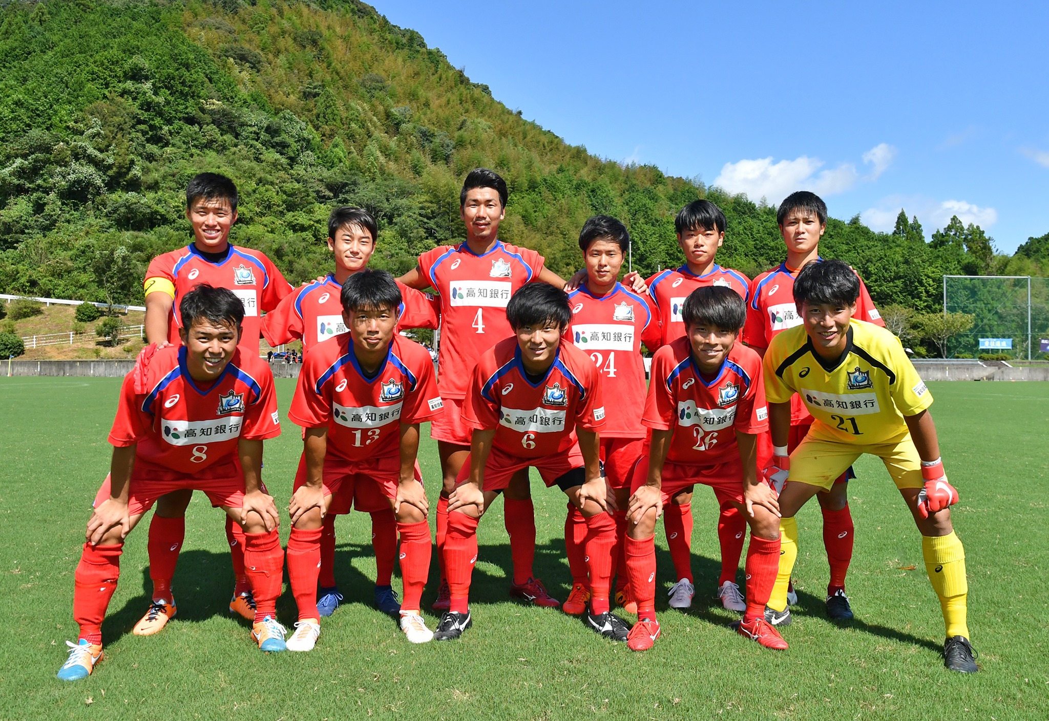 高知大学体育会サッカー部 高知大学体育会サッカー部 Added A New Photo With 田中暁希