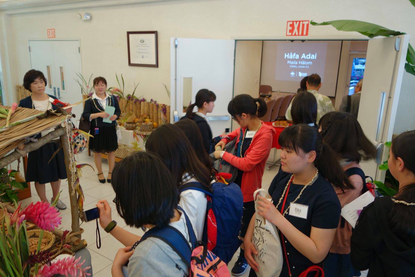 北名古屋市の中学生がグアム政府観光局本局を表敬訪問しました Visit Guam グアム政府観光局 Facebook