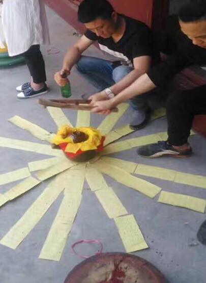 流传千年的扶乩是什么？是科学还是迷信？10/17 吴三霜 道教之音... - 中國道教祖庭龍虎山嗣漢天師府駐香港聯絡處
