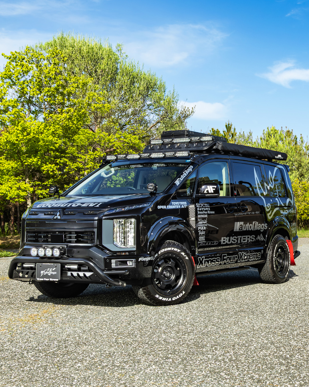 NEW DELICA D:5 