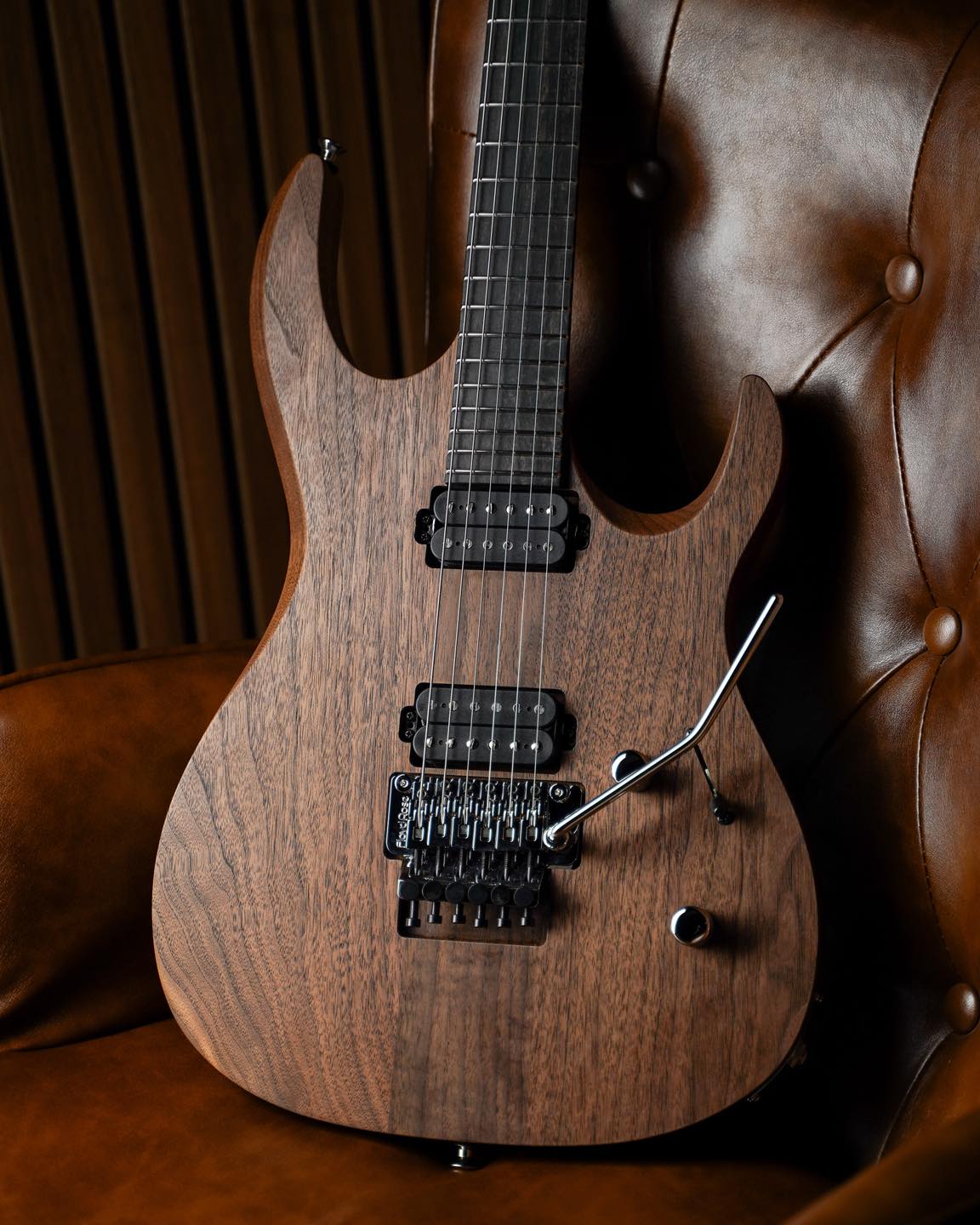 Kiesel - DC600 (Lefty) in vintage yellow cali-burst over flamed