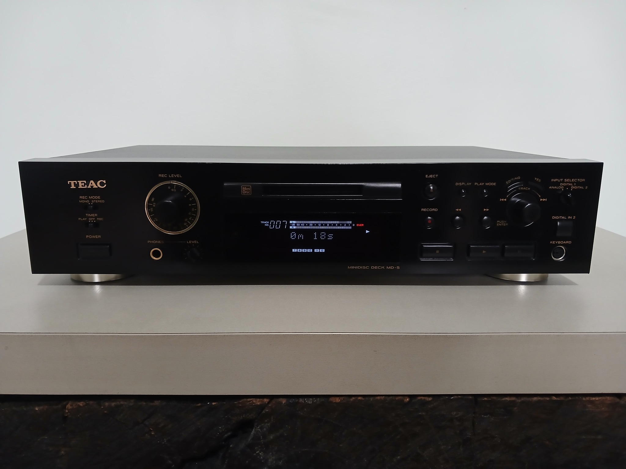 VENDIDO para Curitiba - PR --- PIONEER SX-636 RECEIVER (1974-76
