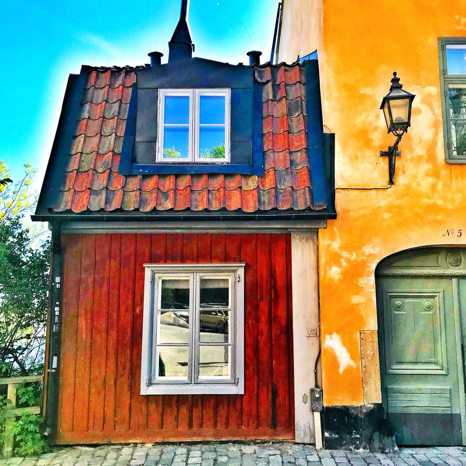 sofie-jag-har-k-pt-lokalen-i-stockholms-s-taste-minsta-hus-p-s-der