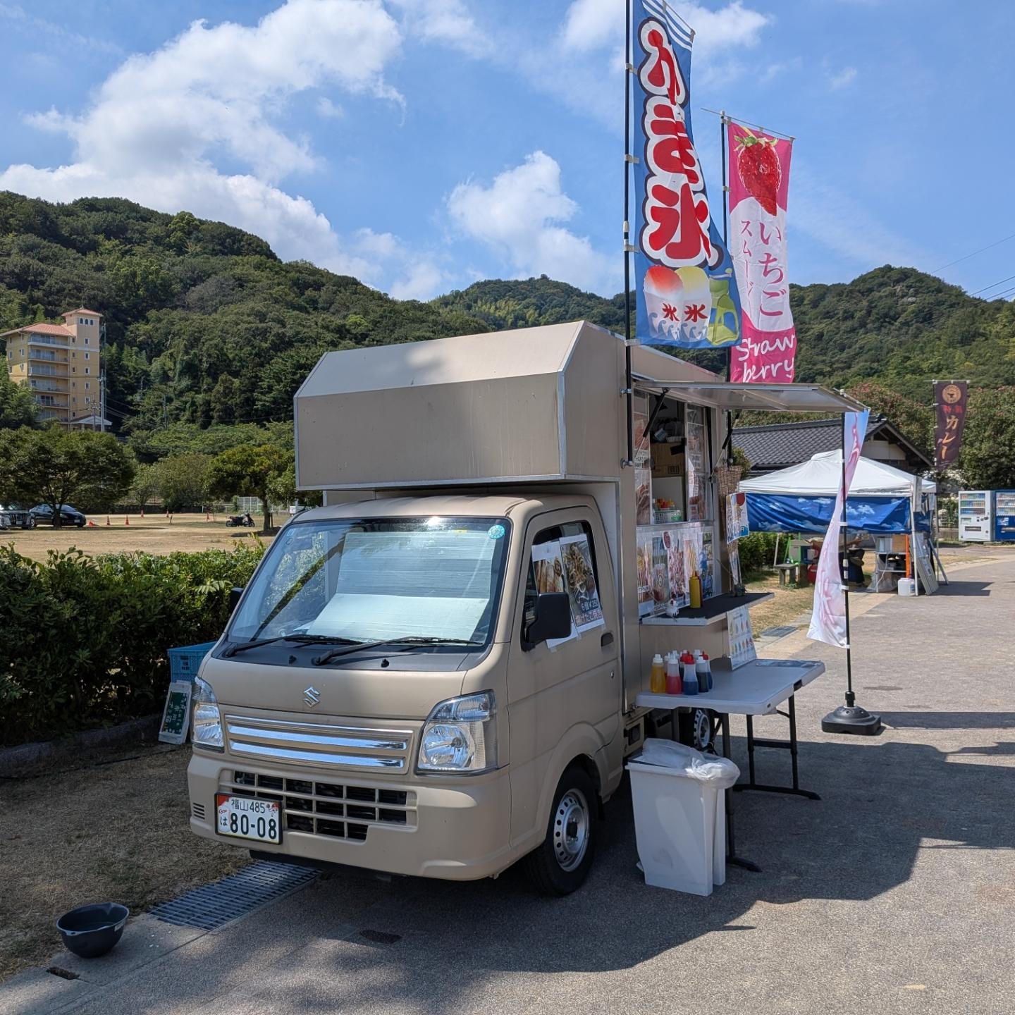 広島県 クレープ移動販売 KM cafe (@SATOCYA) • Facebook