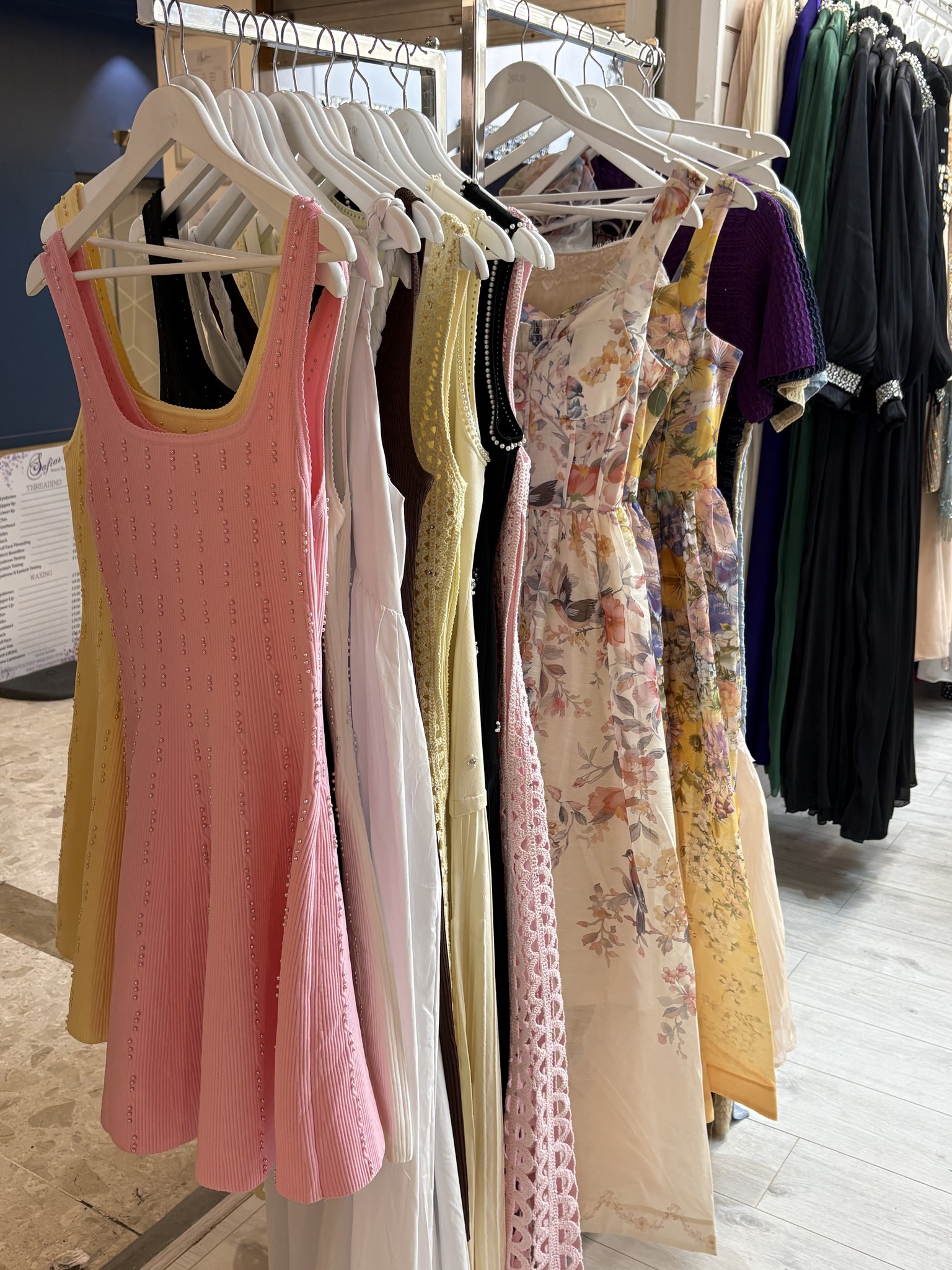 From everyday styles to occasion-ready looks, discover a great selection of ladies dresses at Bluevelvety 👗