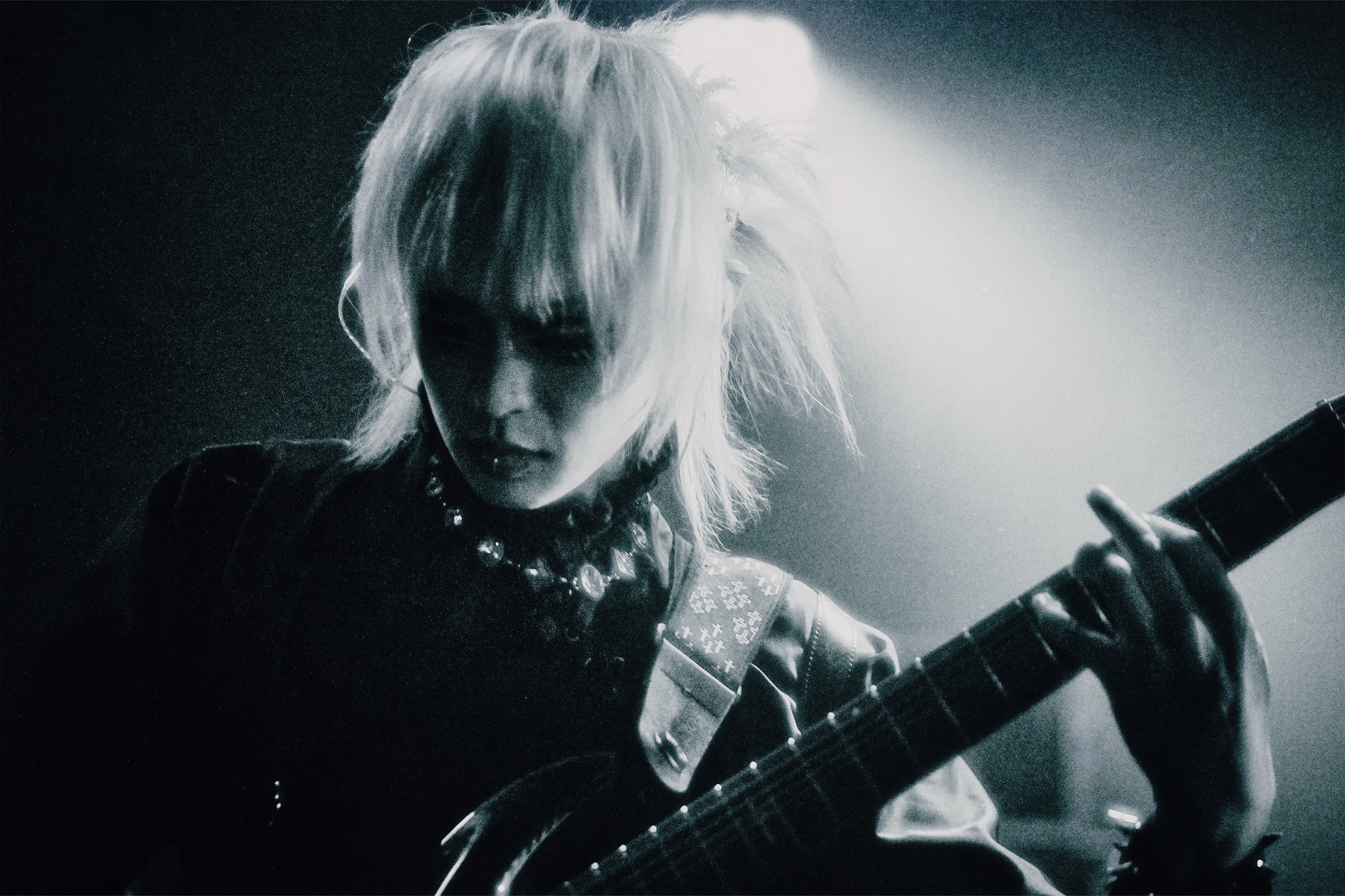 Madmans - Madmans Esprit 『無意識の意識化』 日本全国リリース