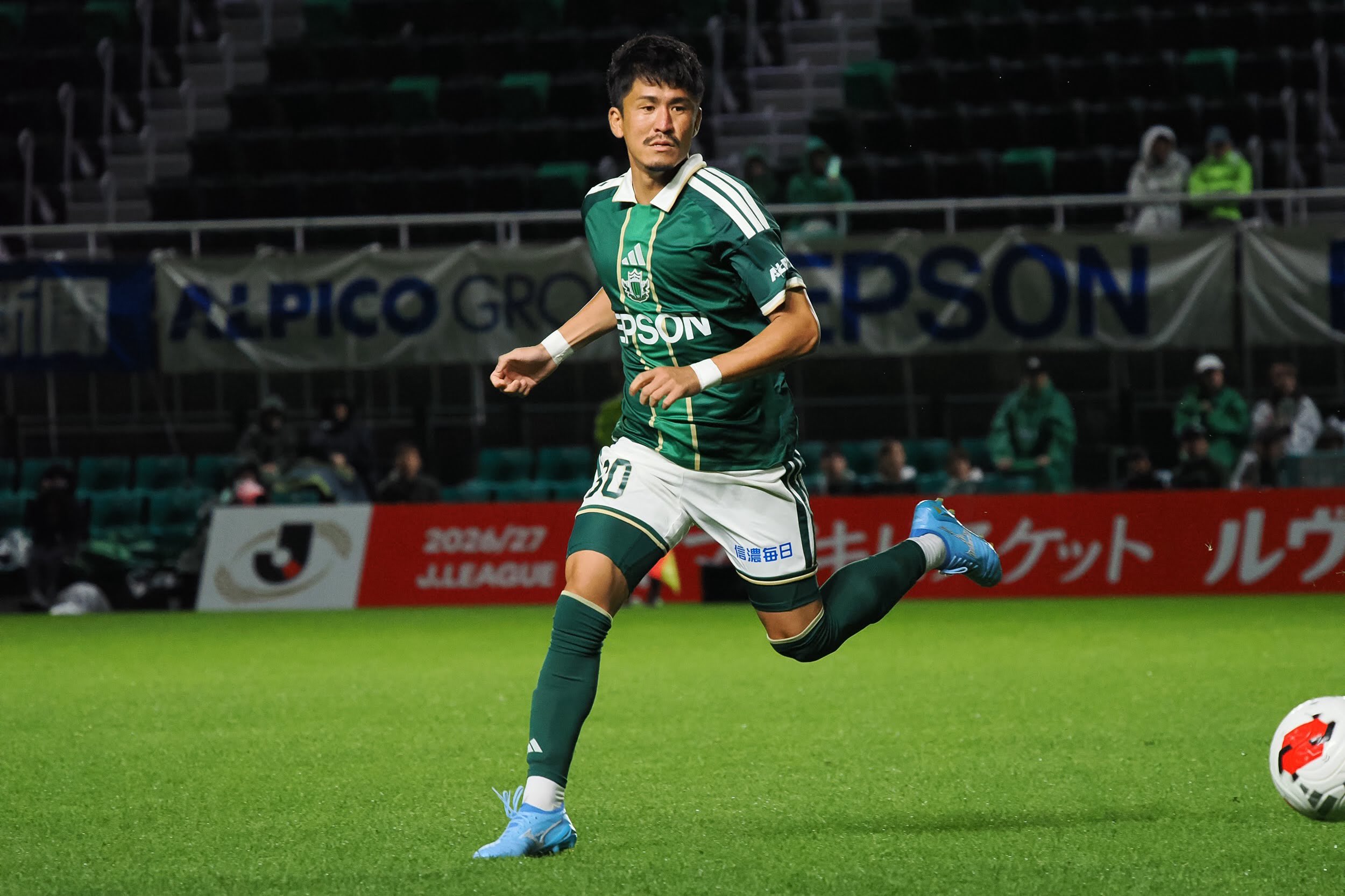 松本山雅FC - 松本山雅FC added a new photo — at Sunpro Alwin.