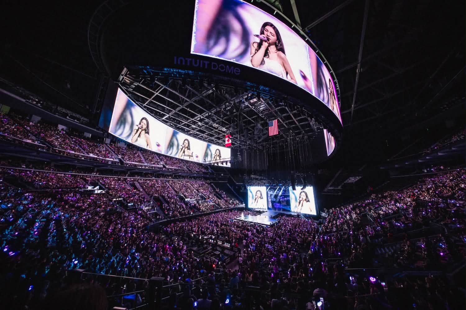 SMTOWN - [SHINee THE FIRST JAPAN ARENA TOUR “SHINee WORLD 2012