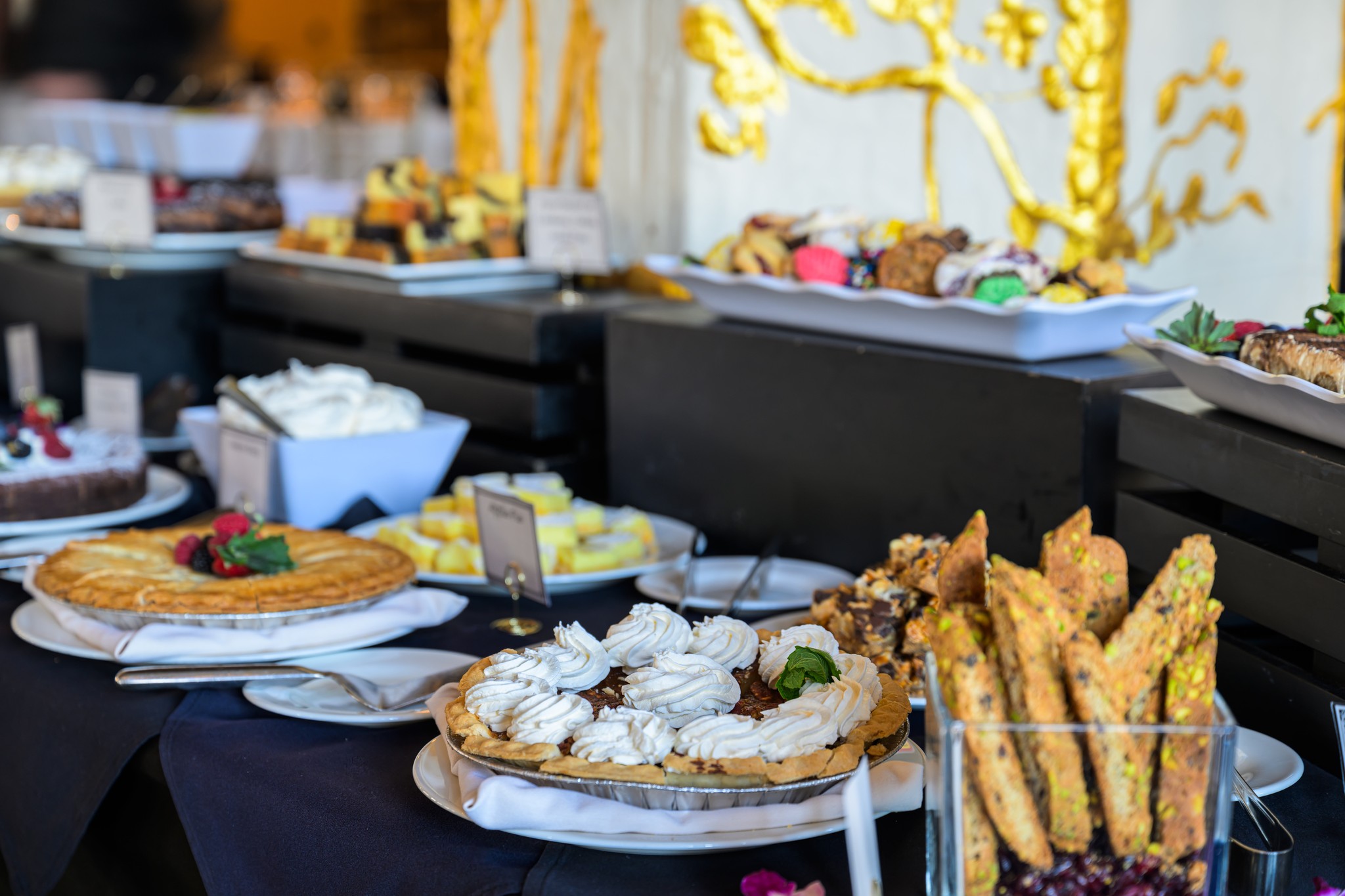 thayer hotel brunch dress code MacArthur's Riverview Restaurant thayer hotel west point wedding
