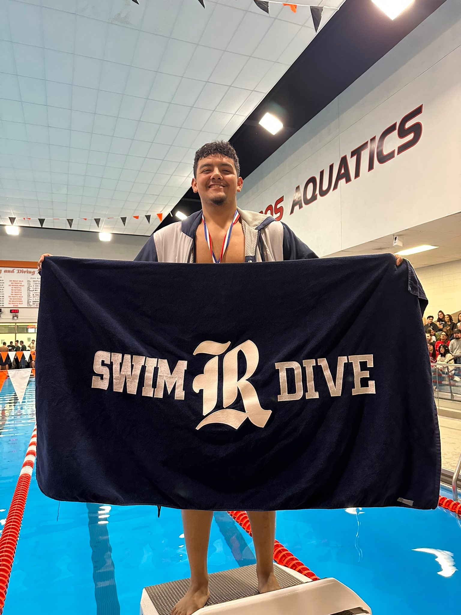 Reavis Rams Swim & Dive