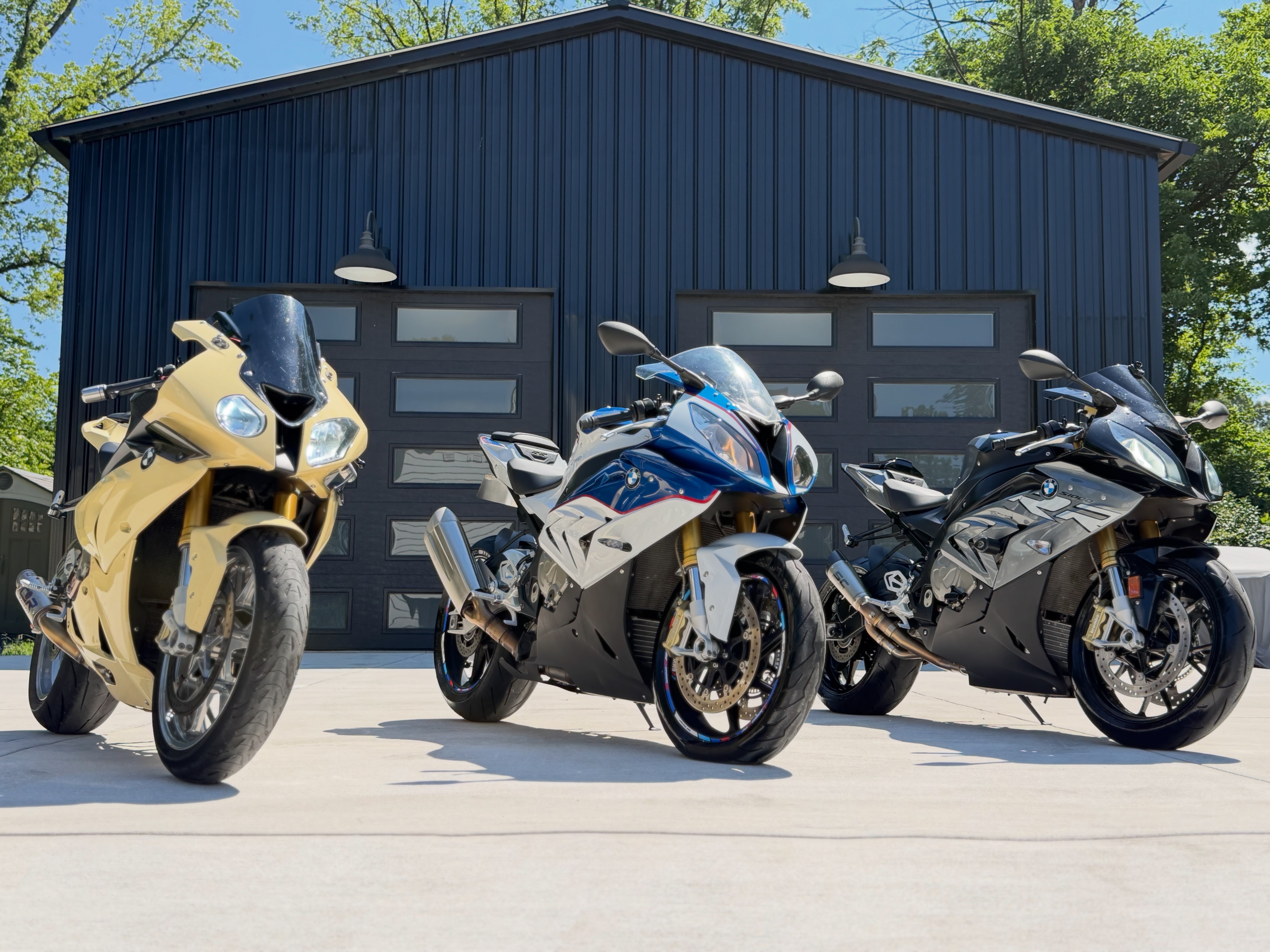 Stealthmode - A very naked Kawasaki ZX10R. All parts from this