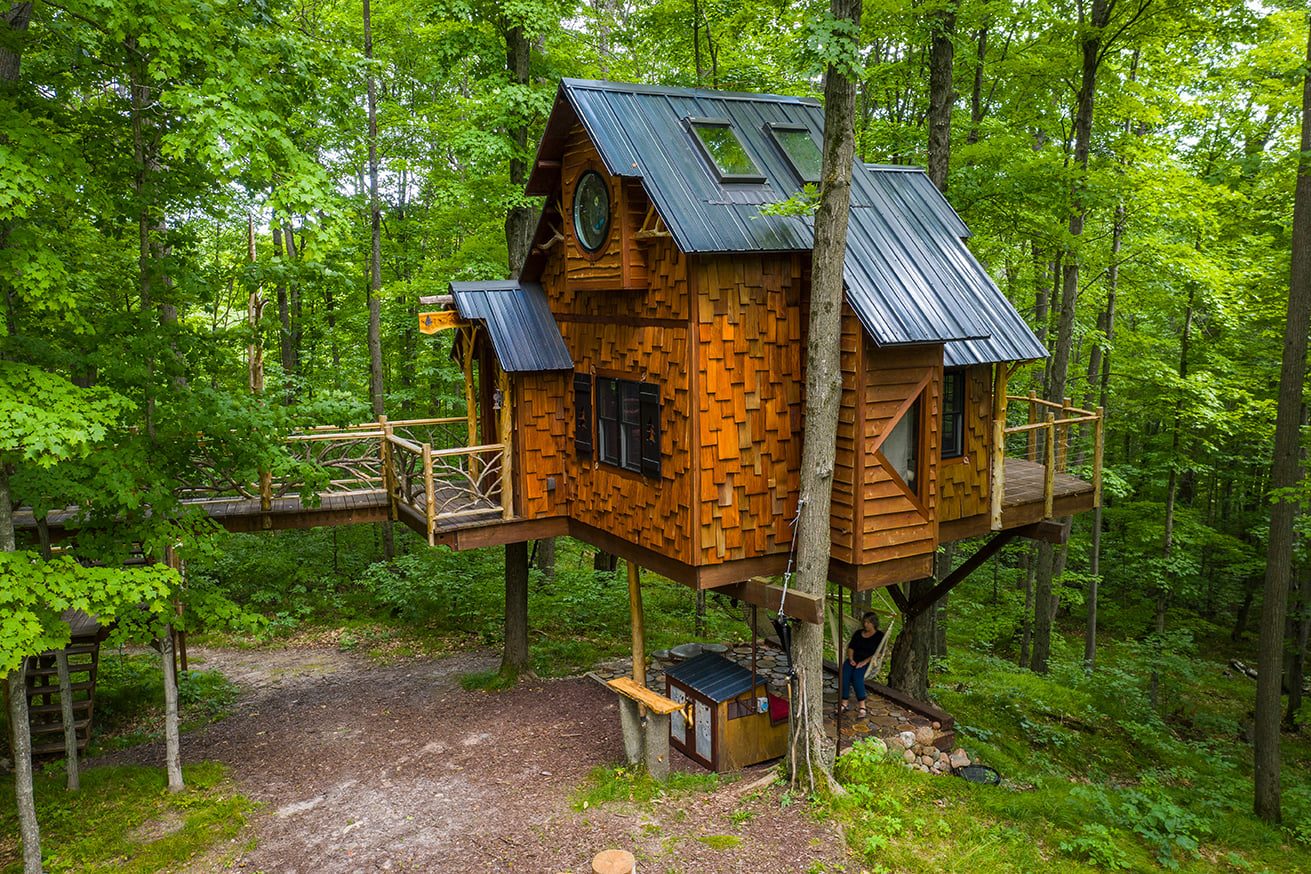 Treehouse Retreat - Cedar Soulstice | Oshkosh WI