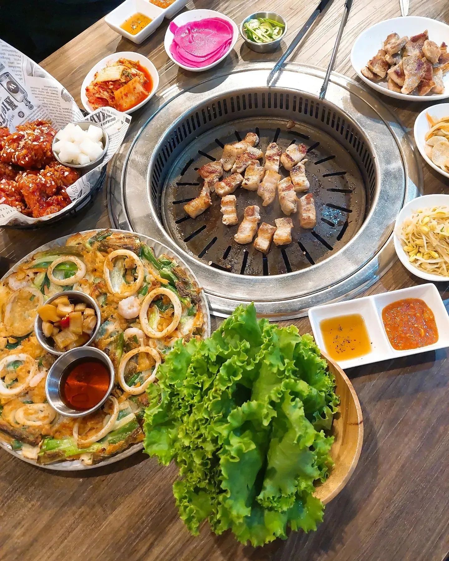 K老王 不專業美食行者 - 老王這次來介紹韓式料理啦🥘 － 🚩：#豚花韓式料理 （林森店） 📢：👍👍👍 💰：豚花套餐... | Facebook