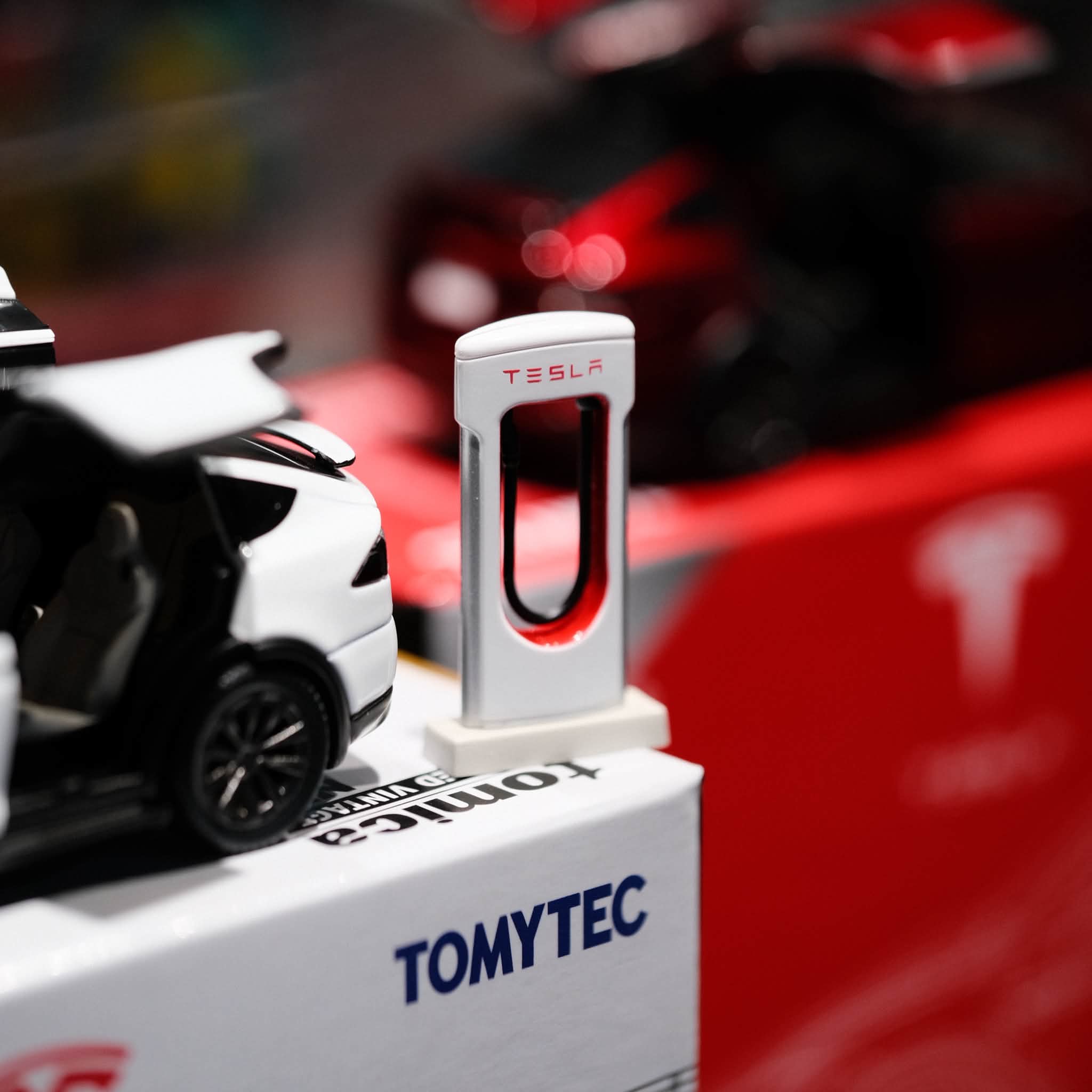 Tomica TLV出了Model X，這是真的沒想到的🤯 TOMYTEC旗下高級模型品牌