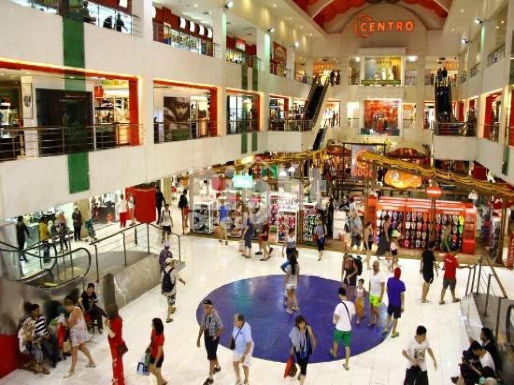 Pakistan's # 1 Biggest Mall... - Pakistan's # 1 Biggest Mall