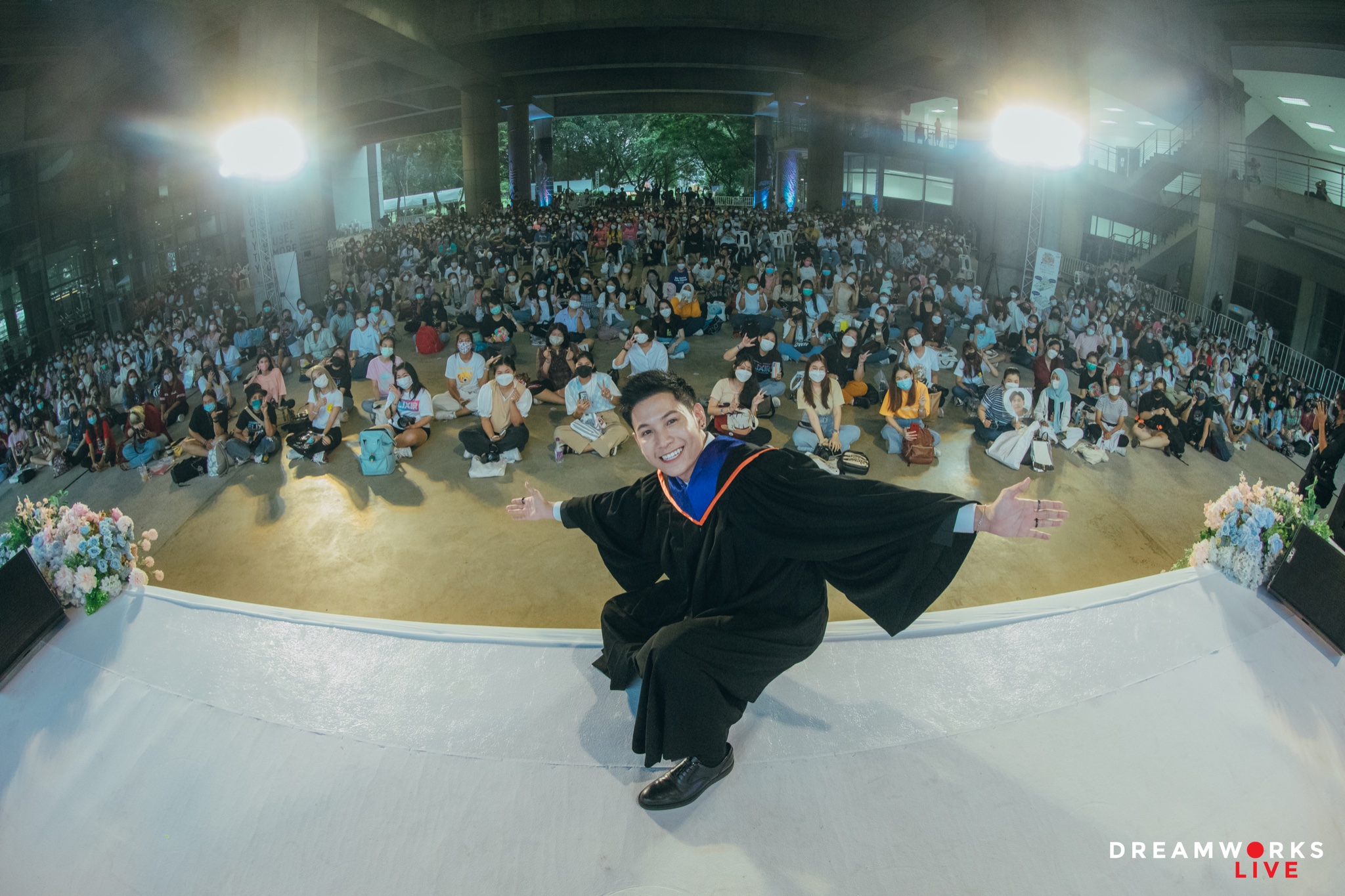 Dreamworks Live - Singto’s Graduation Day. 20 May 2022... | Facebook