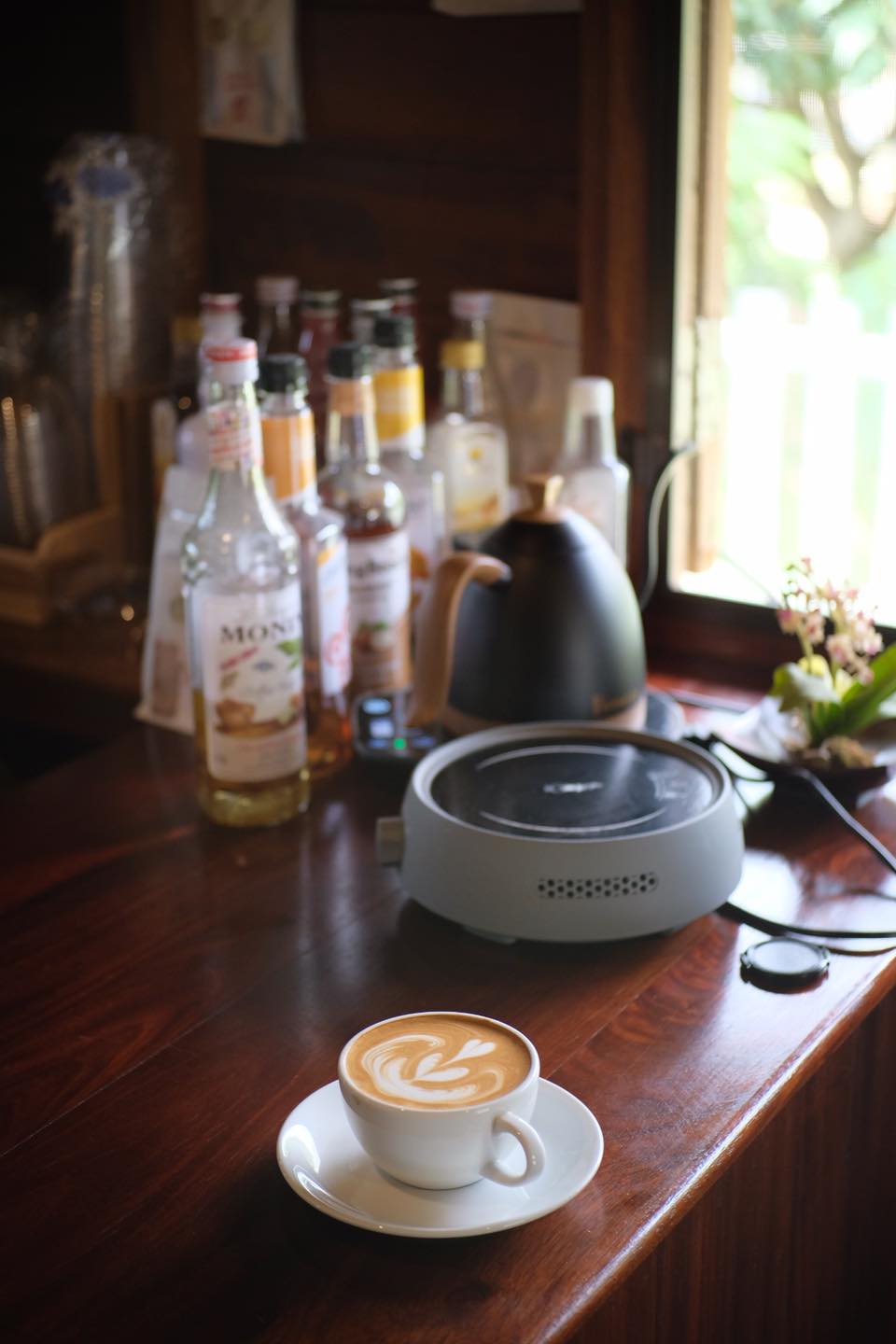 เปิดบริการแล้วครับ... - Quarter rest coffee and brewing