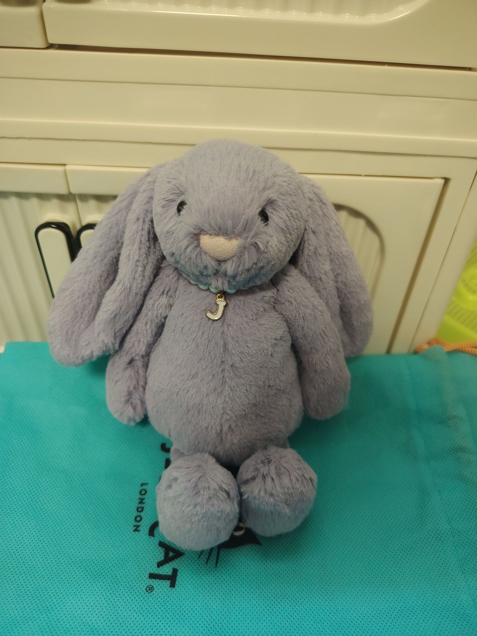 18cm Little Bashful Viola Bunny $320