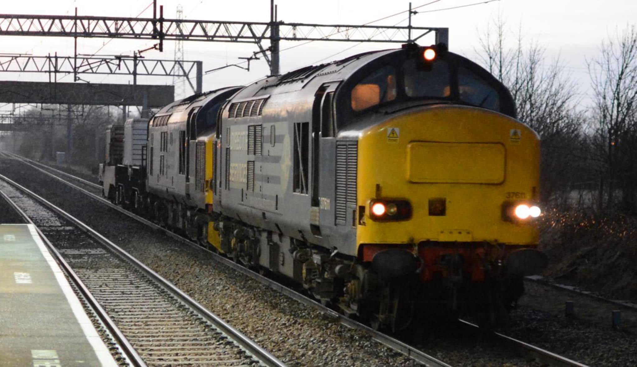 37611 & 37602 6C53 Crewe -... - Inter City Railway Society | Facebook