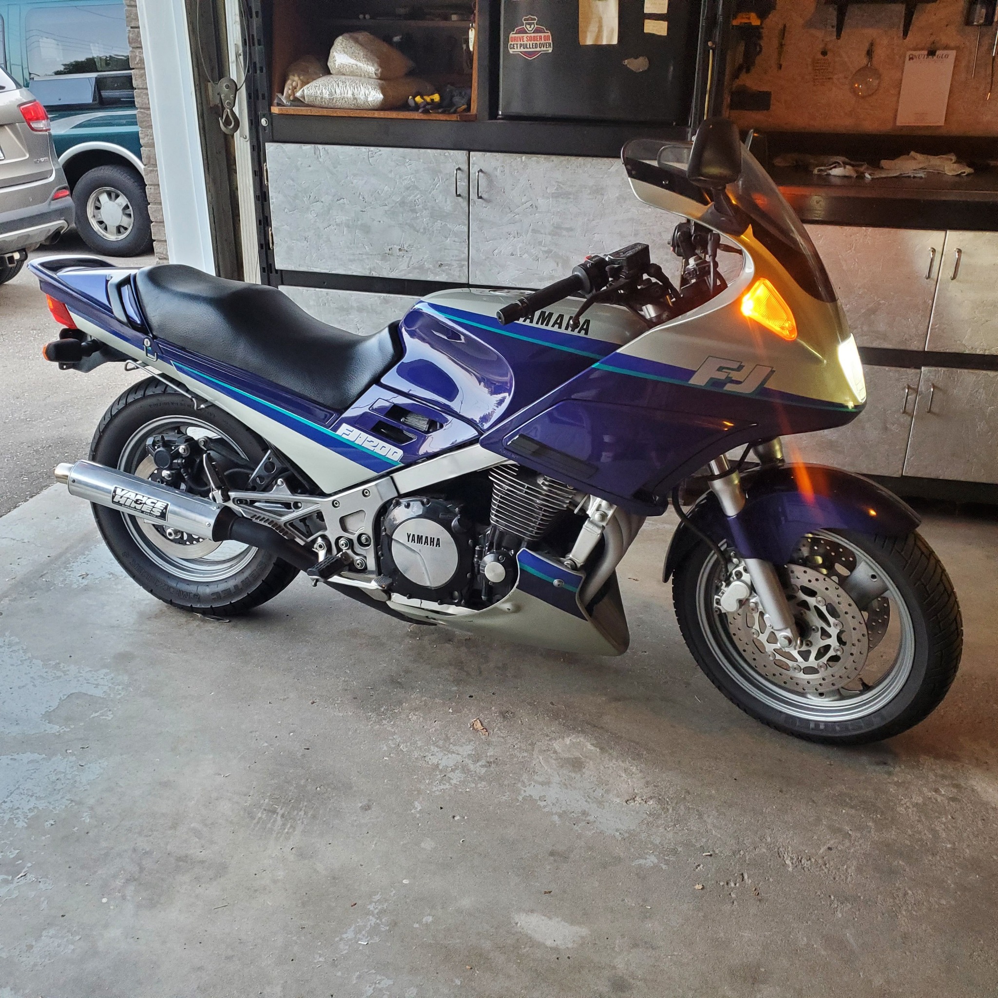 1990 Yamaha FJ1200/1297 Resto-Mod.....Fast enough to have fun 