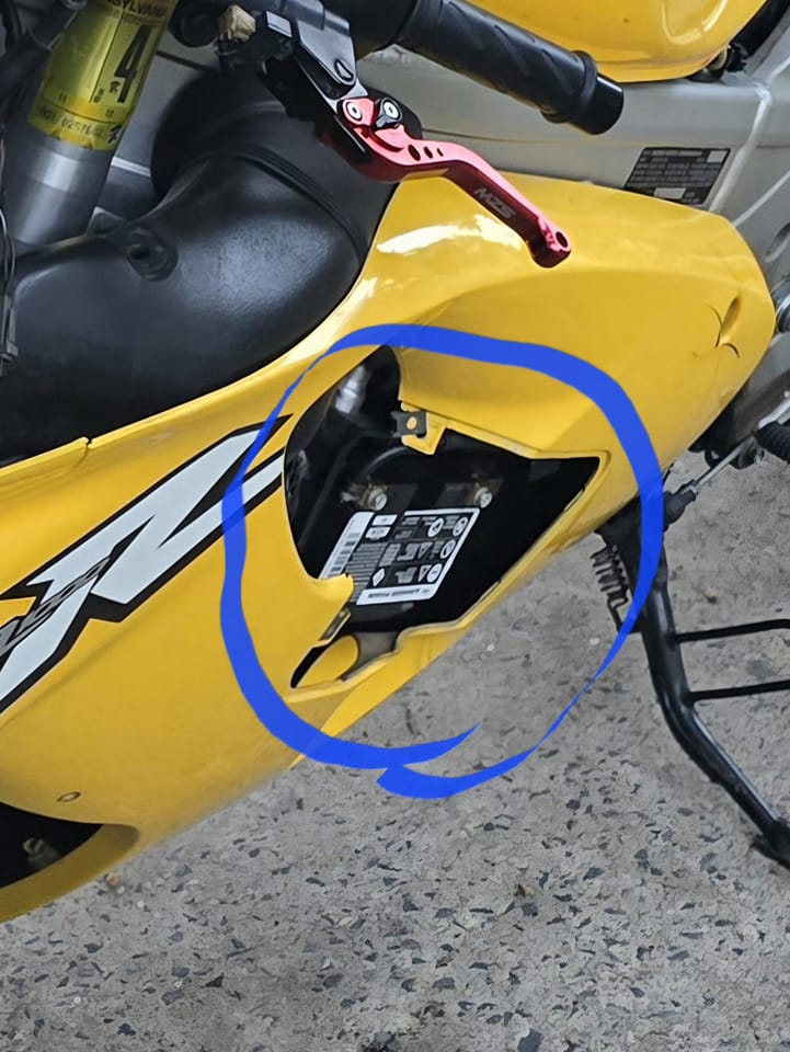 ライブ写真「14」 Bike battery for 2001 Suzuki TL 1000 R?