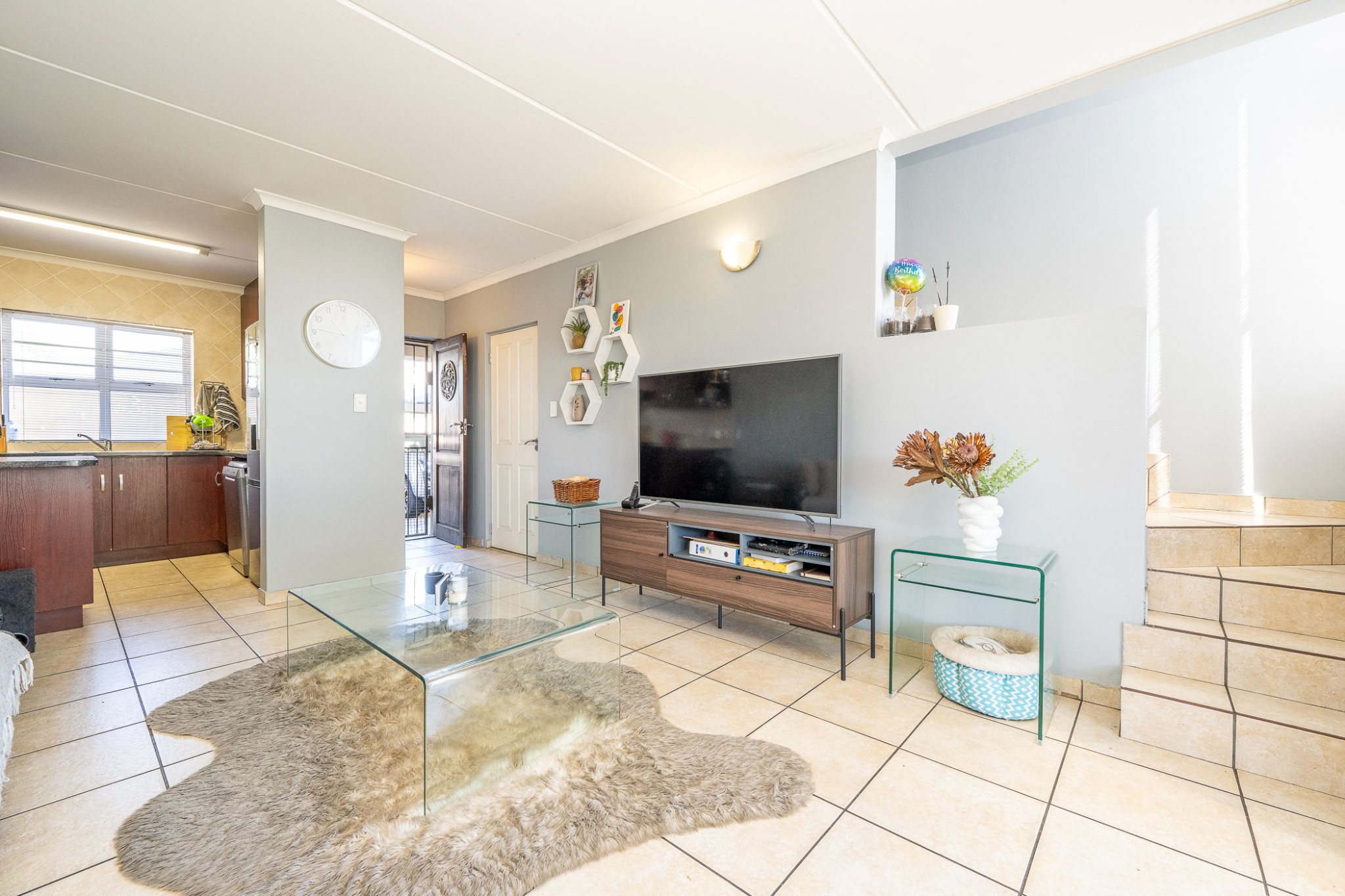 2 Bedroom Duplex FOR SALE - Property For Sale - Cape Town, Western Cape ...