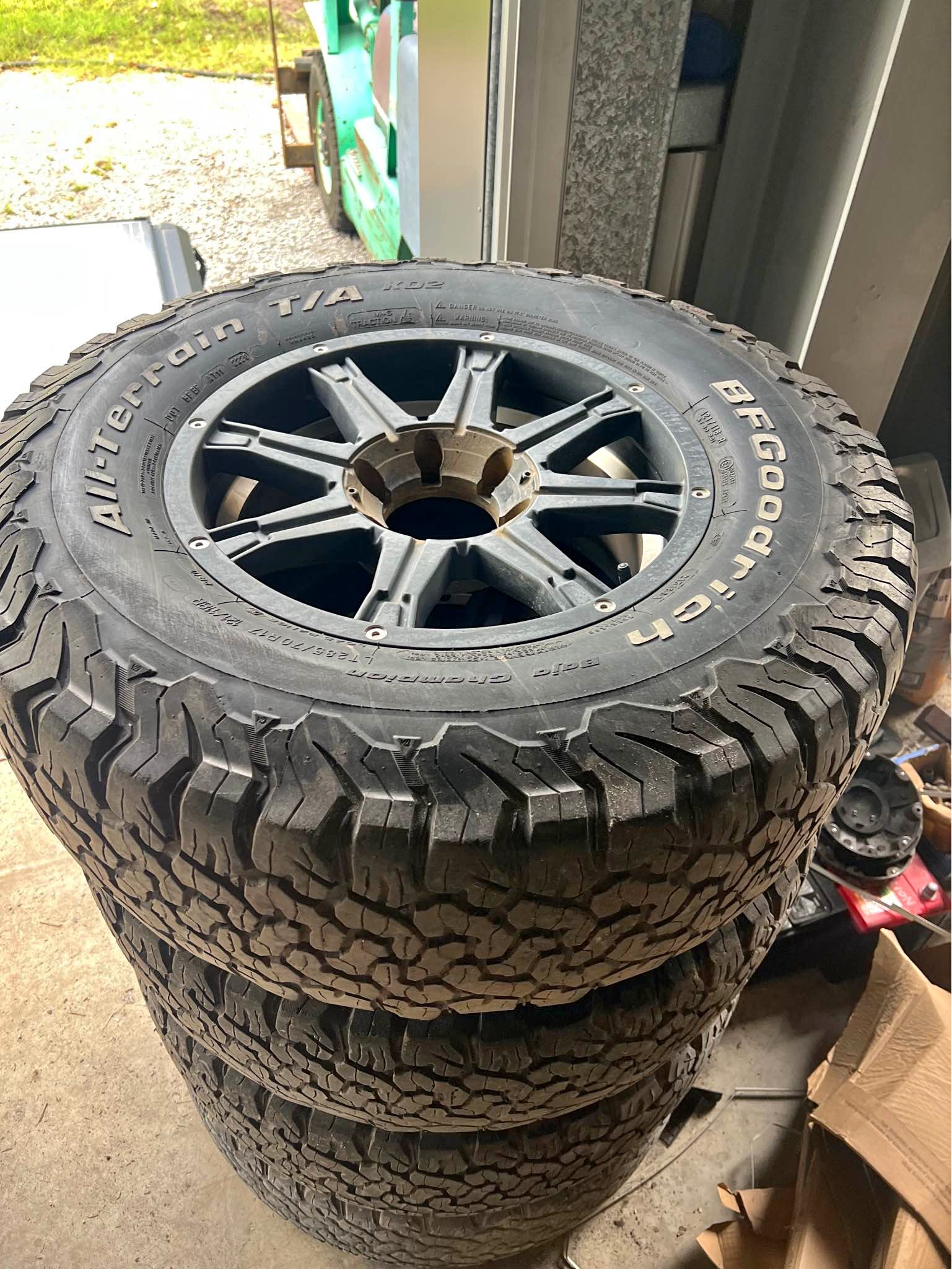 285 70 17 bf Goodrich and rims - Car Wheels, Tires & Parts - Tannum ...