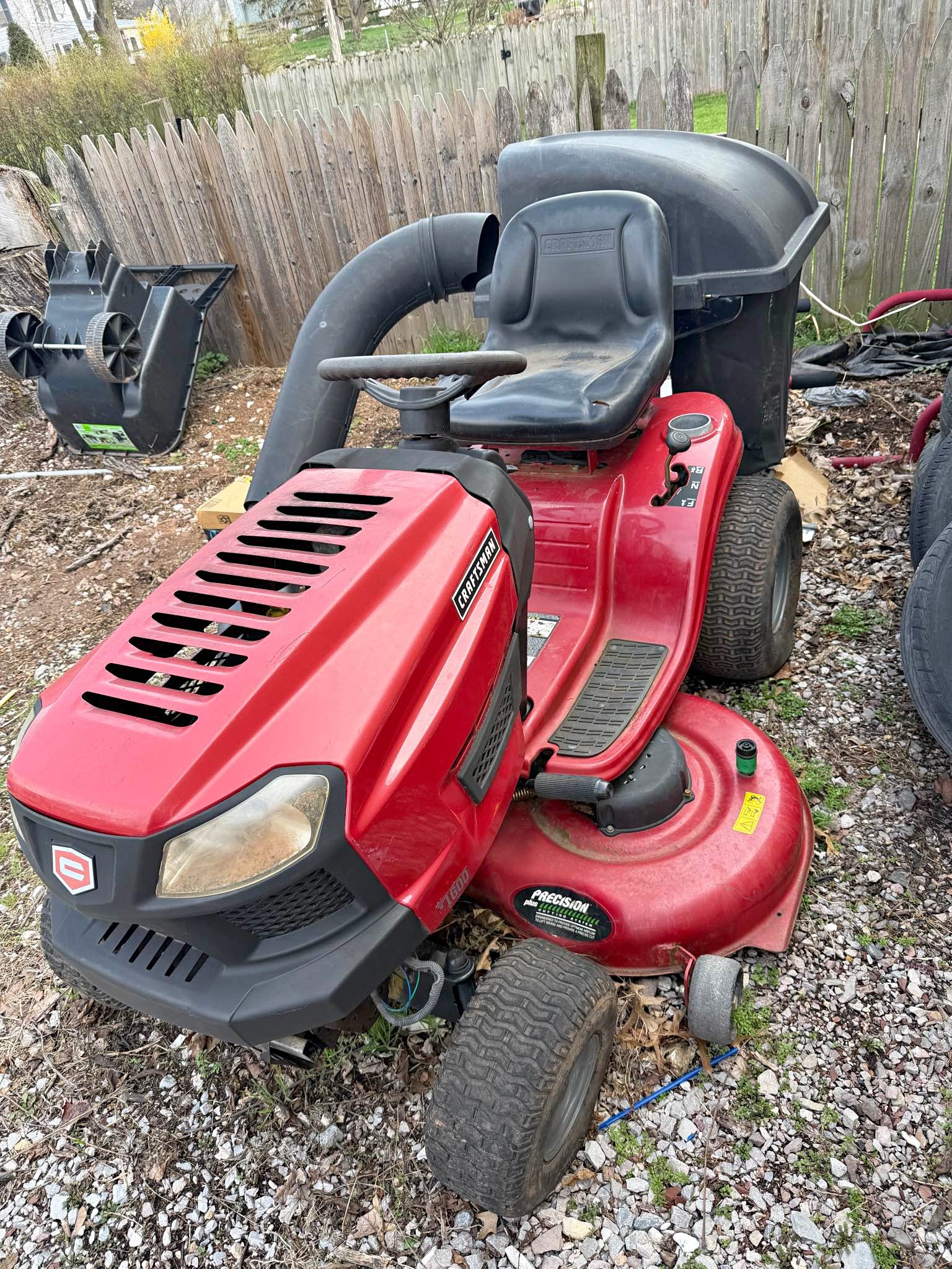 Craftsman t1600 mower with a 46” cut and complete bagger setup - Lawn ...